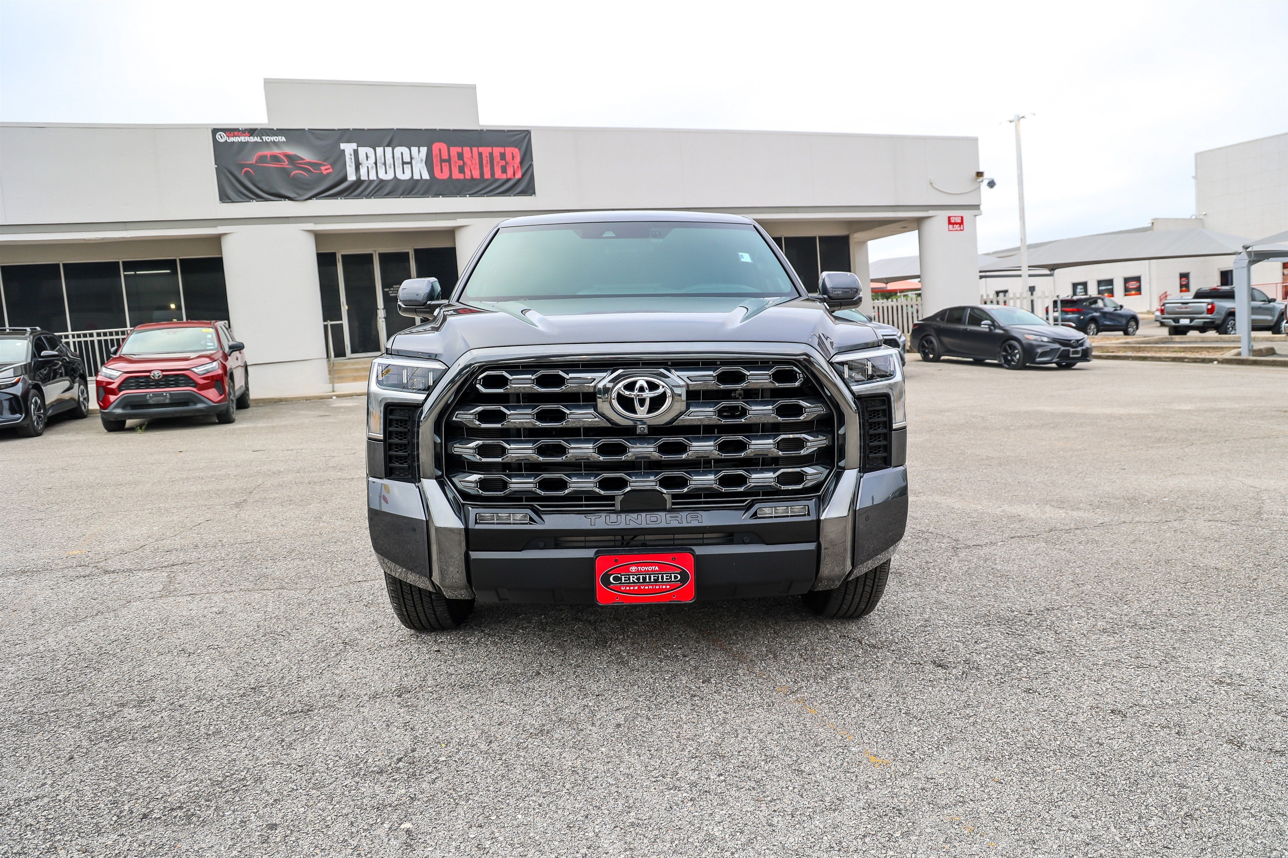 2026 Toyota Tundra i-FORCE MAX Platinum Hybrid