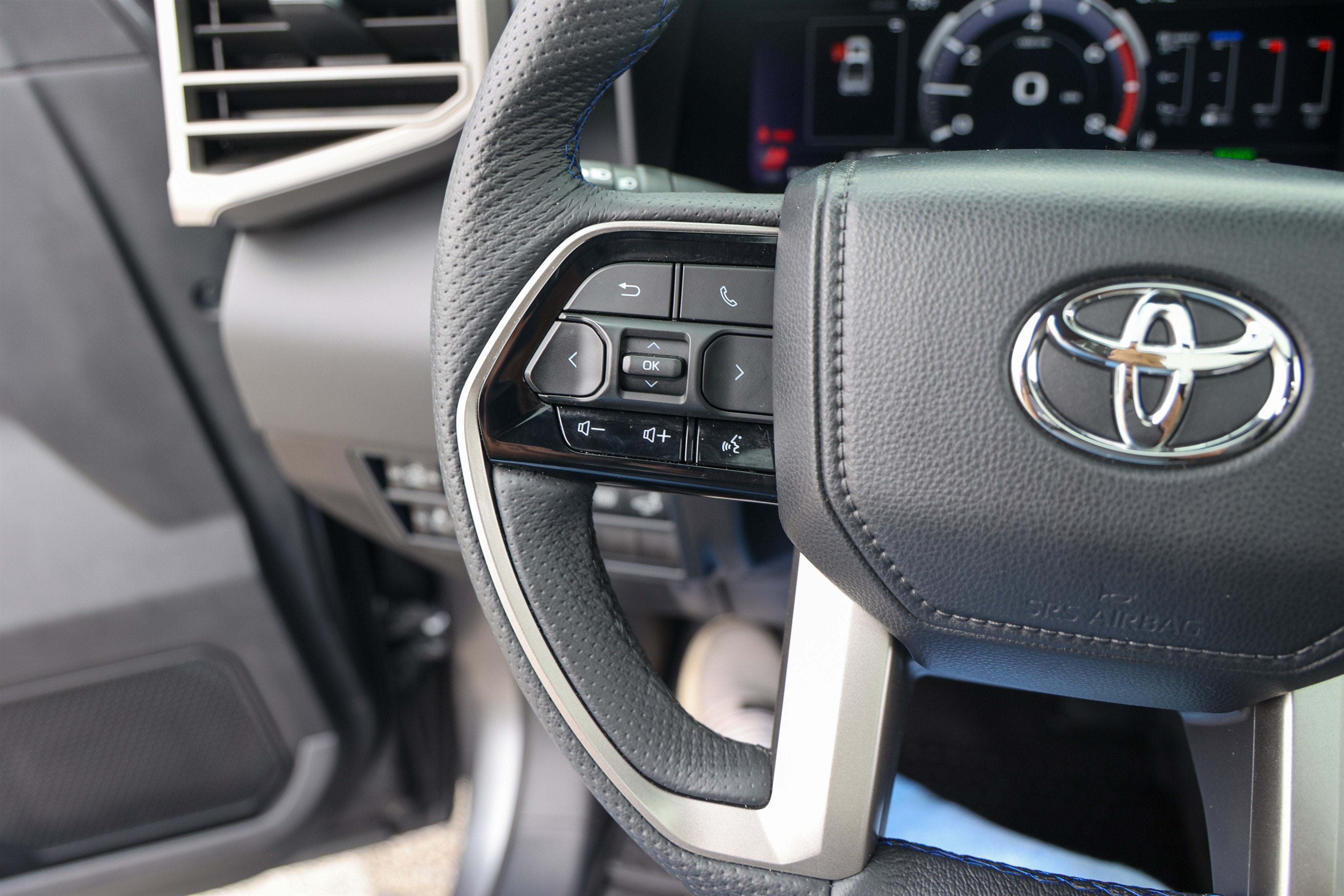 2026 Toyota Tundra i-FORCE MAX Platinum Hybrid