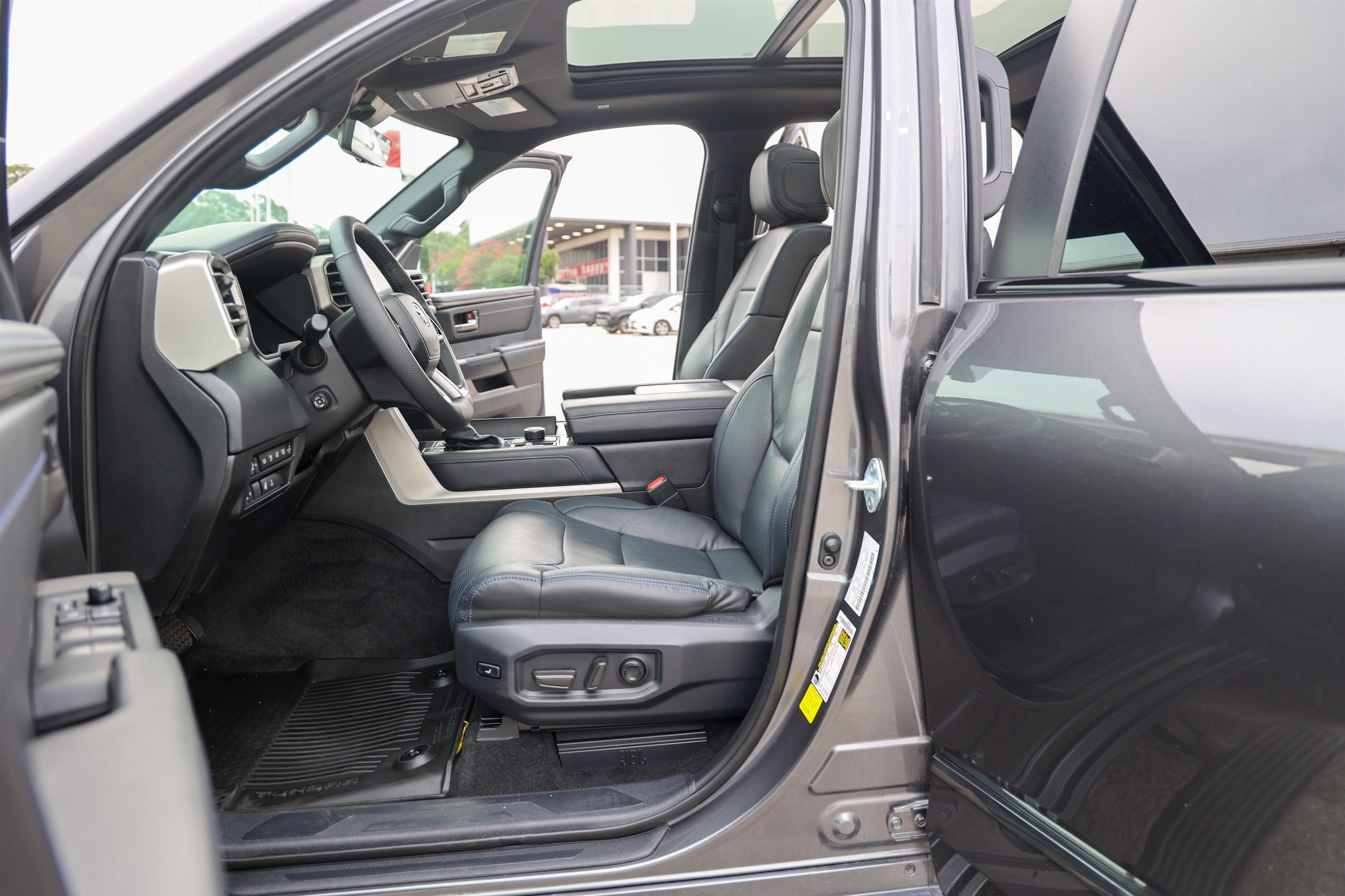 2026 Toyota Tundra i-FORCE MAX Platinum Hybrid