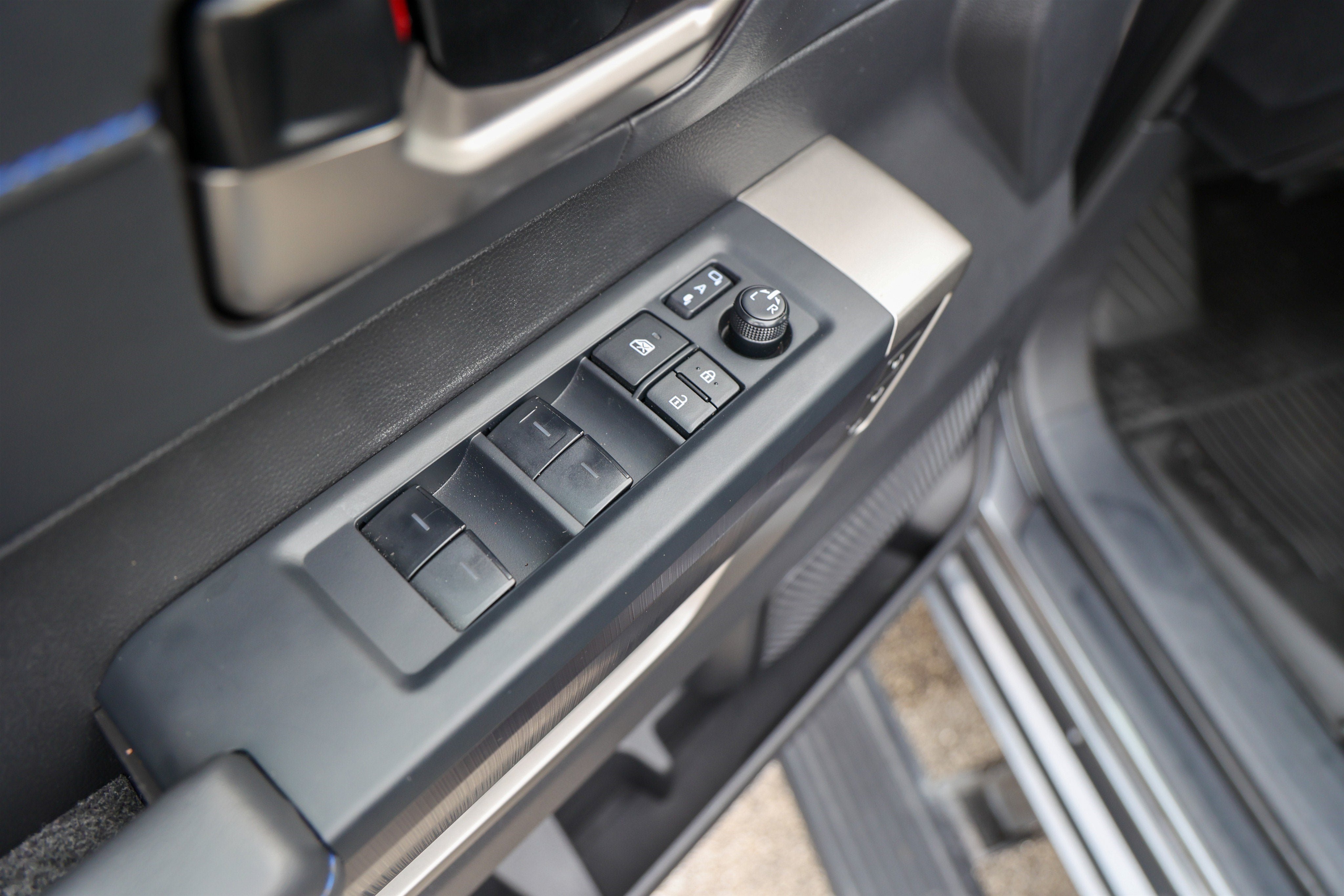 2026 Toyota Tundra i-FORCE MAX Platinum Hybrid
