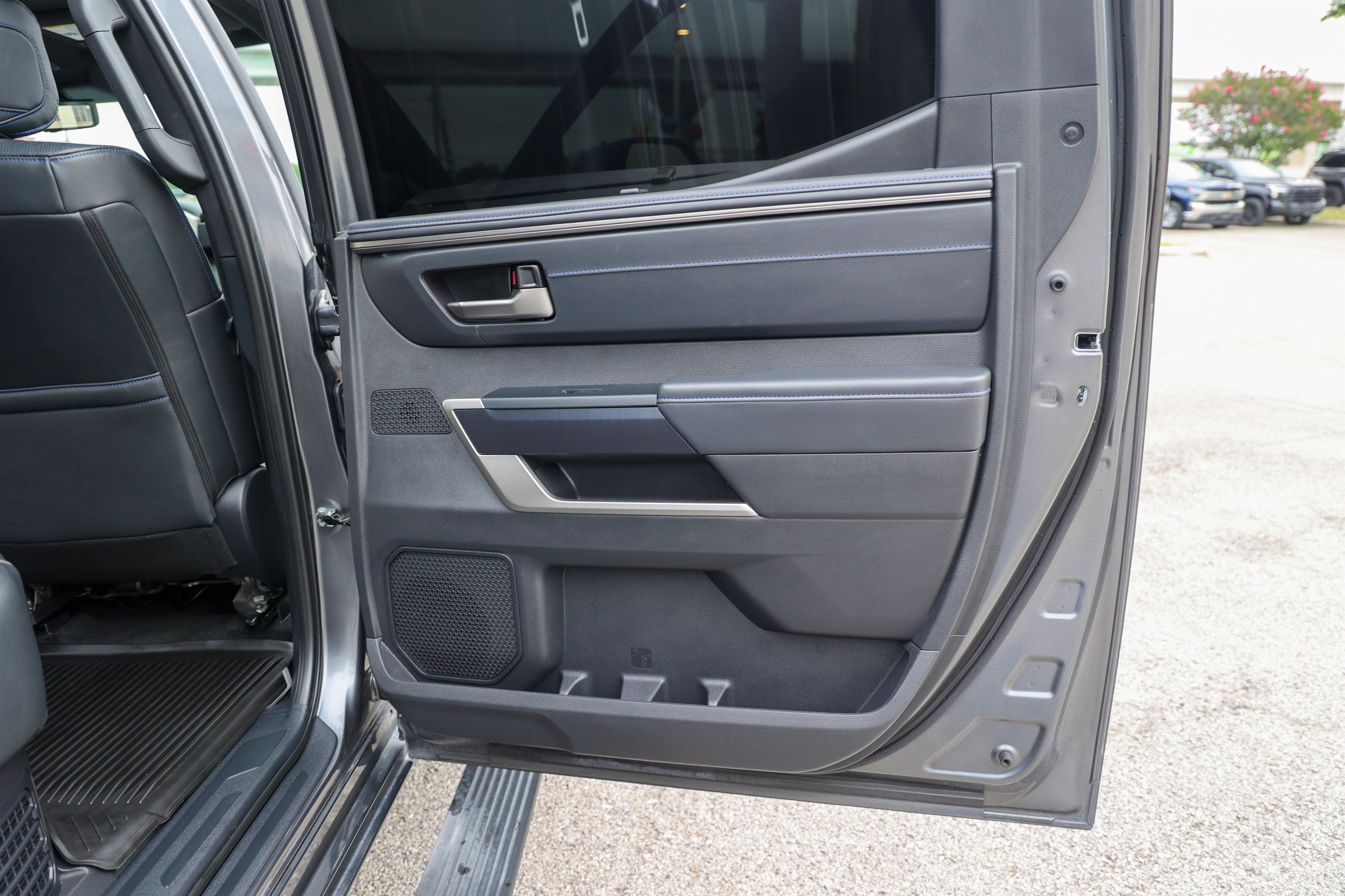 2026 Toyota Tundra i-FORCE MAX Platinum Hybrid