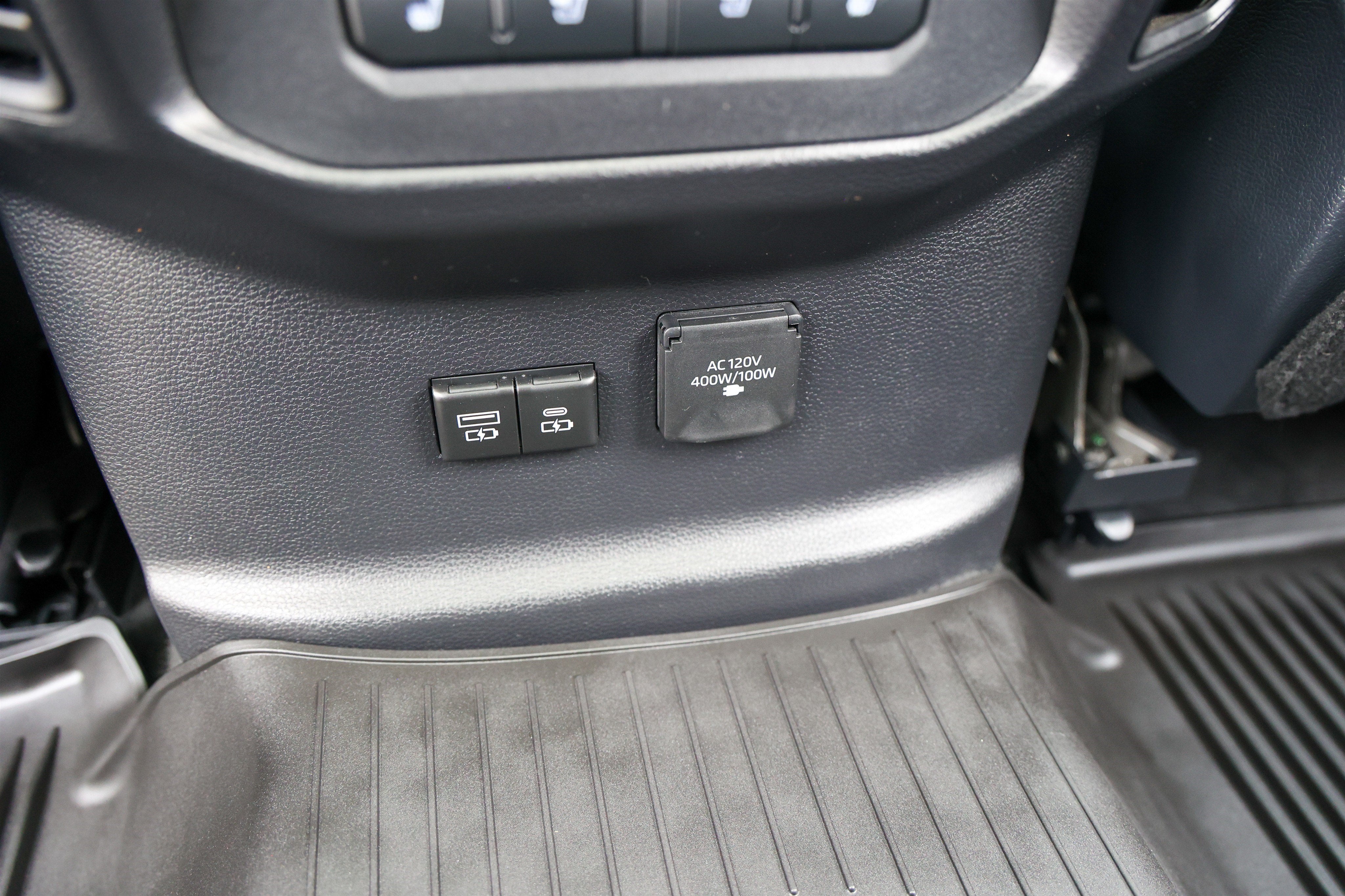 2026 Toyota Tundra i-FORCE MAX Platinum Hybrid