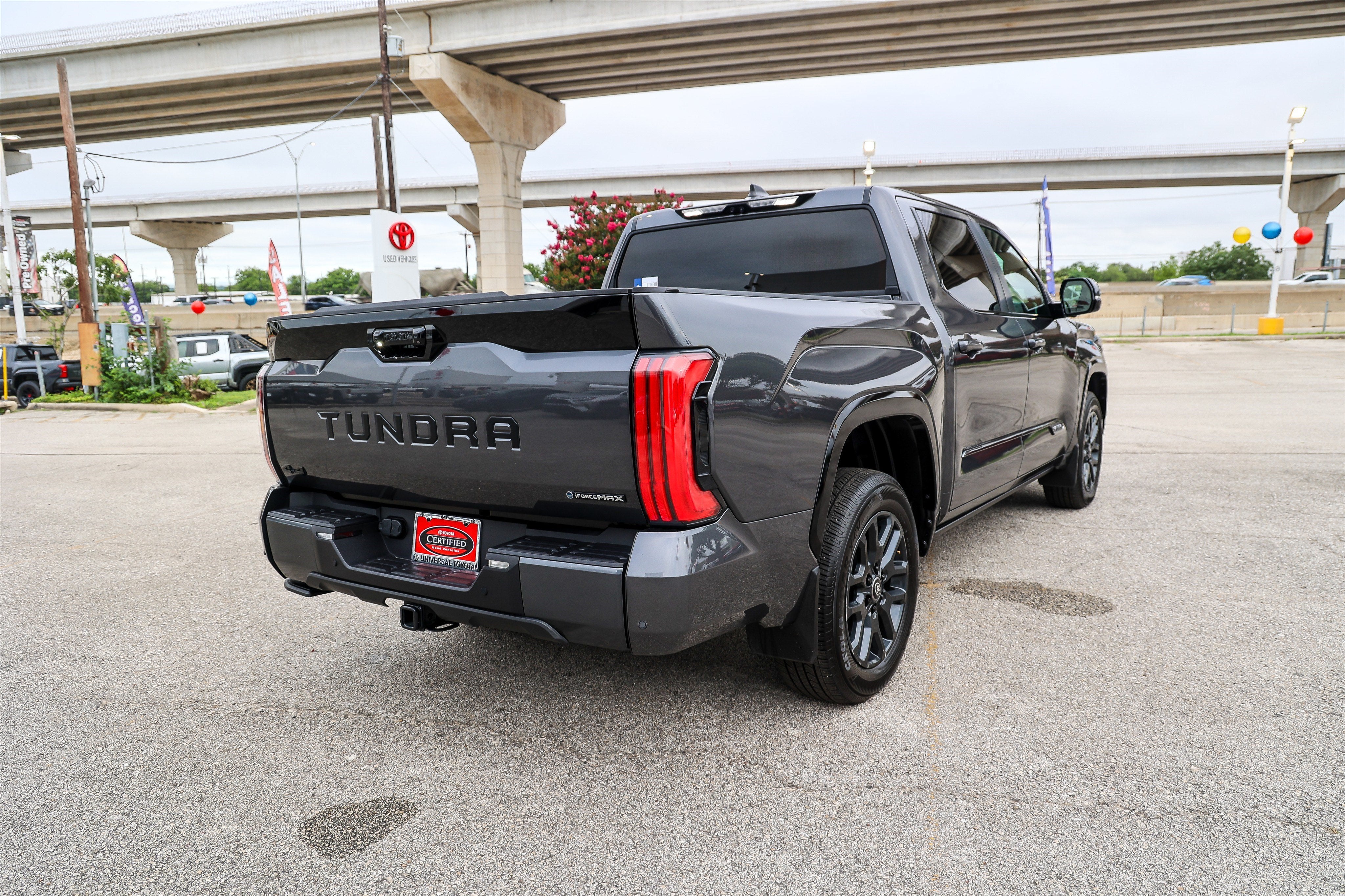 2026 Toyota Tundra i-FORCE MAX Platinum Hybrid