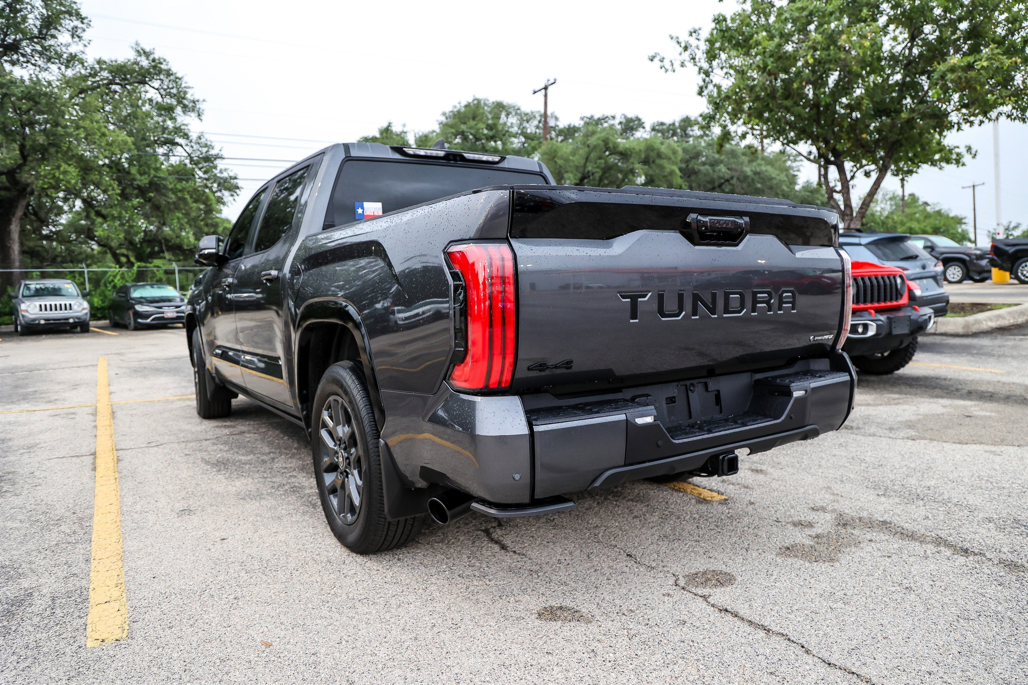 2026 Toyota Tundra i-FORCE MAX Platinum Hybrid