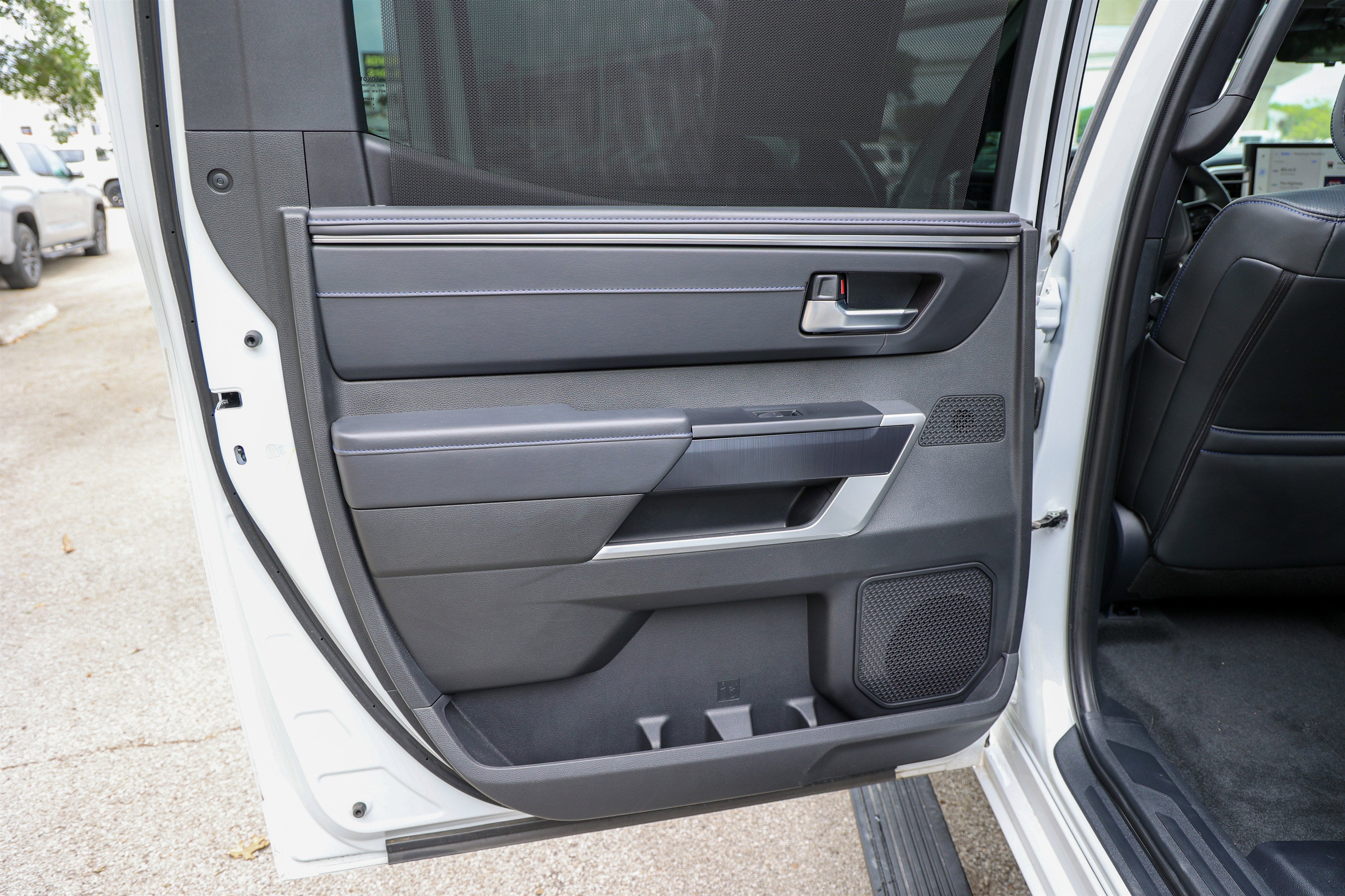 2025 Toyota TUNDRA HV 4X4 Platinum Hybrid