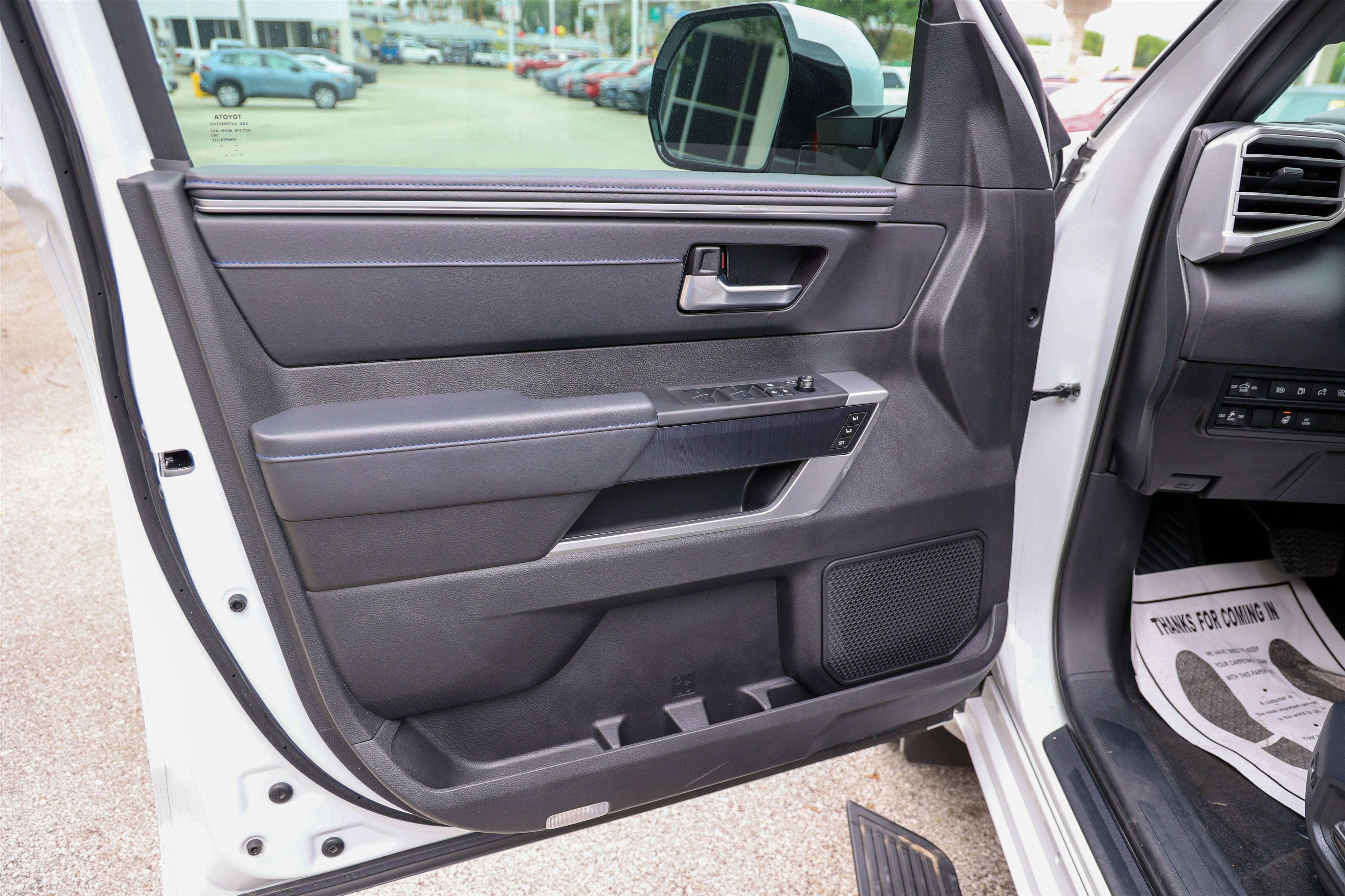 2025 Toyota TUNDRA HV 4X4 Platinum Hybrid