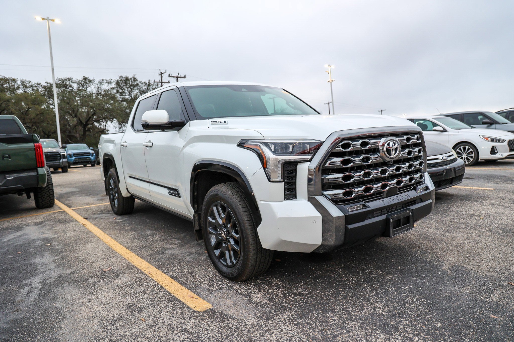 2025 Toyota TUNDRA HV 4X4 Platinum Hybrid