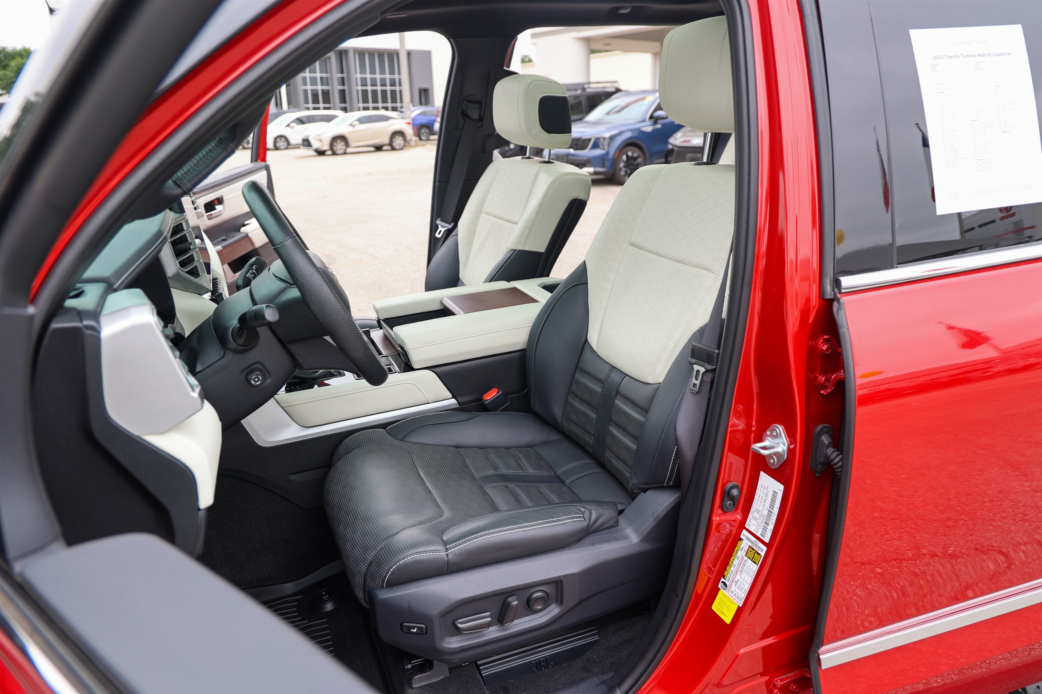 2023 Toyota Tundra i-FORCE MAX Capstone Hybrid