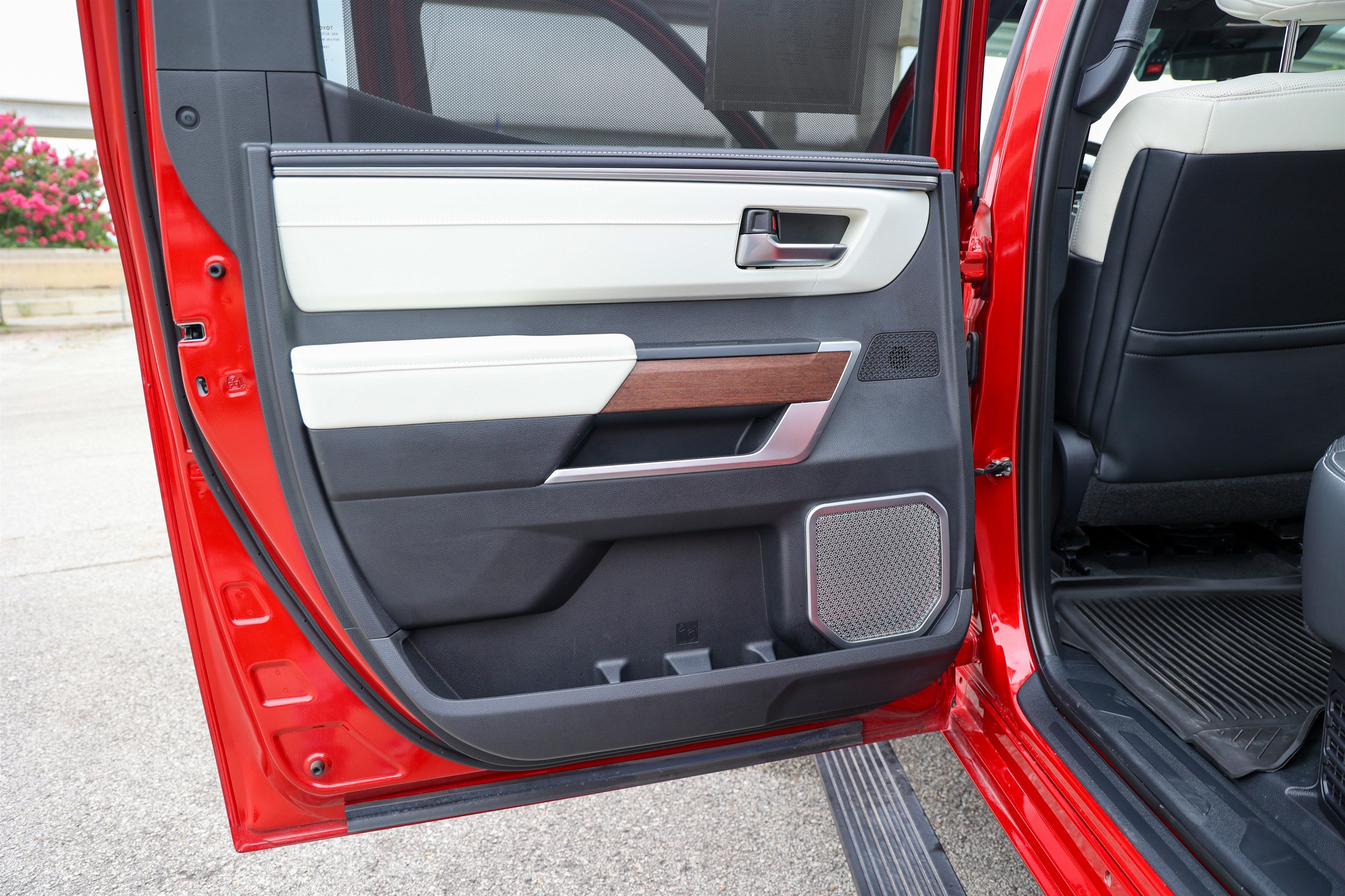 2023 Toyota Tundra i-FORCE MAX Capstone Hybrid