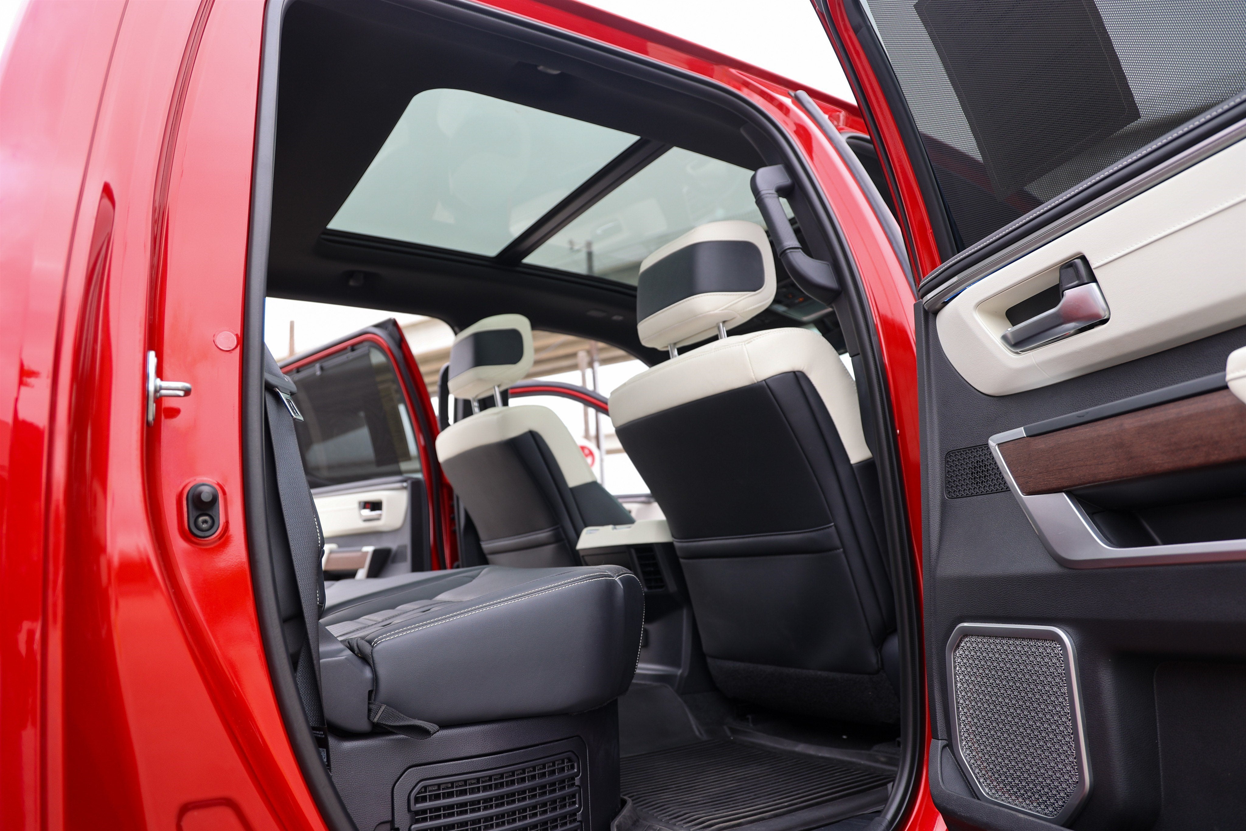 2023 Toyota Tundra i-FORCE MAX Capstone Hybrid