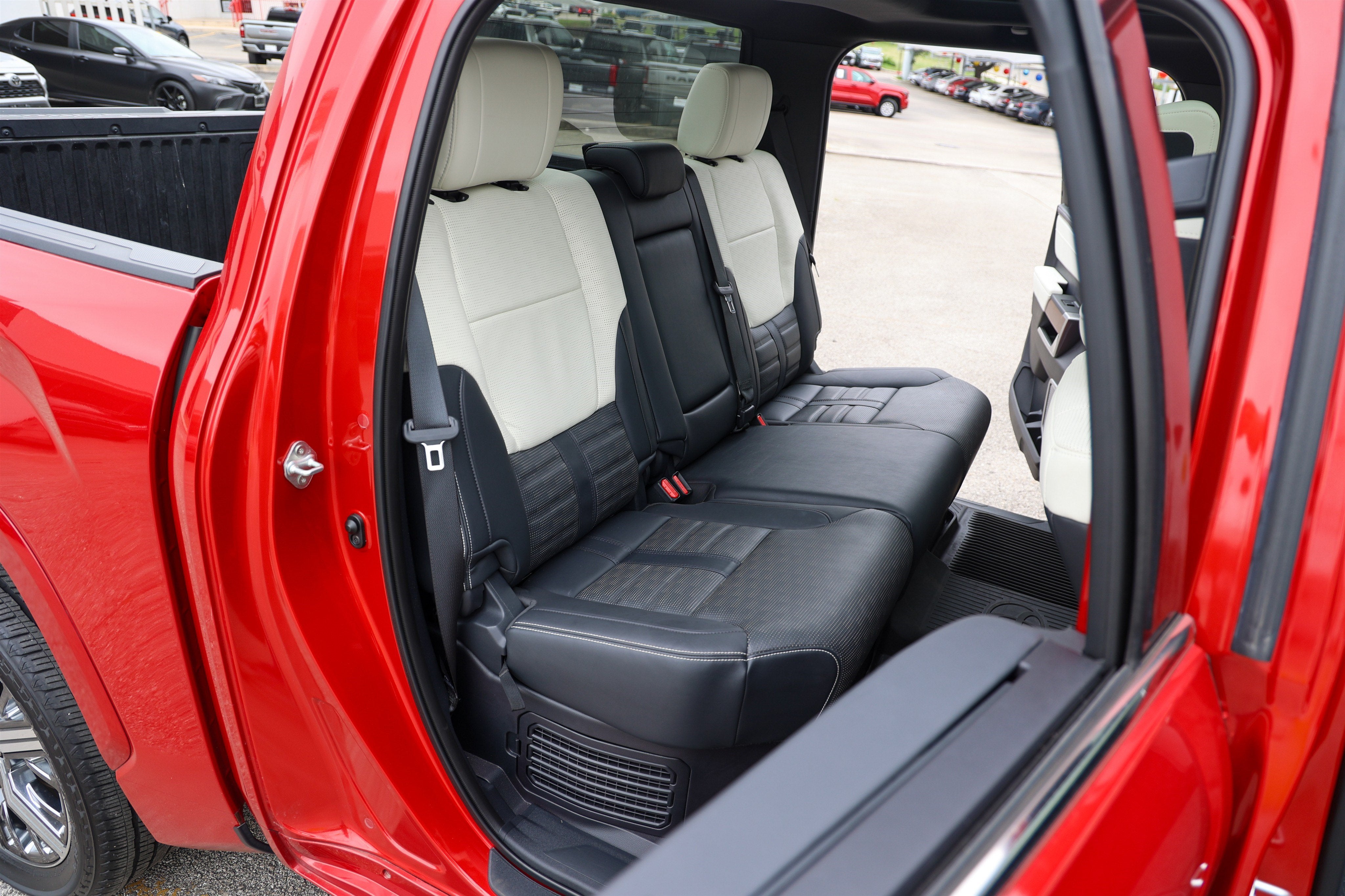 2023 Toyota Tundra i-FORCE MAX Capstone Hybrid