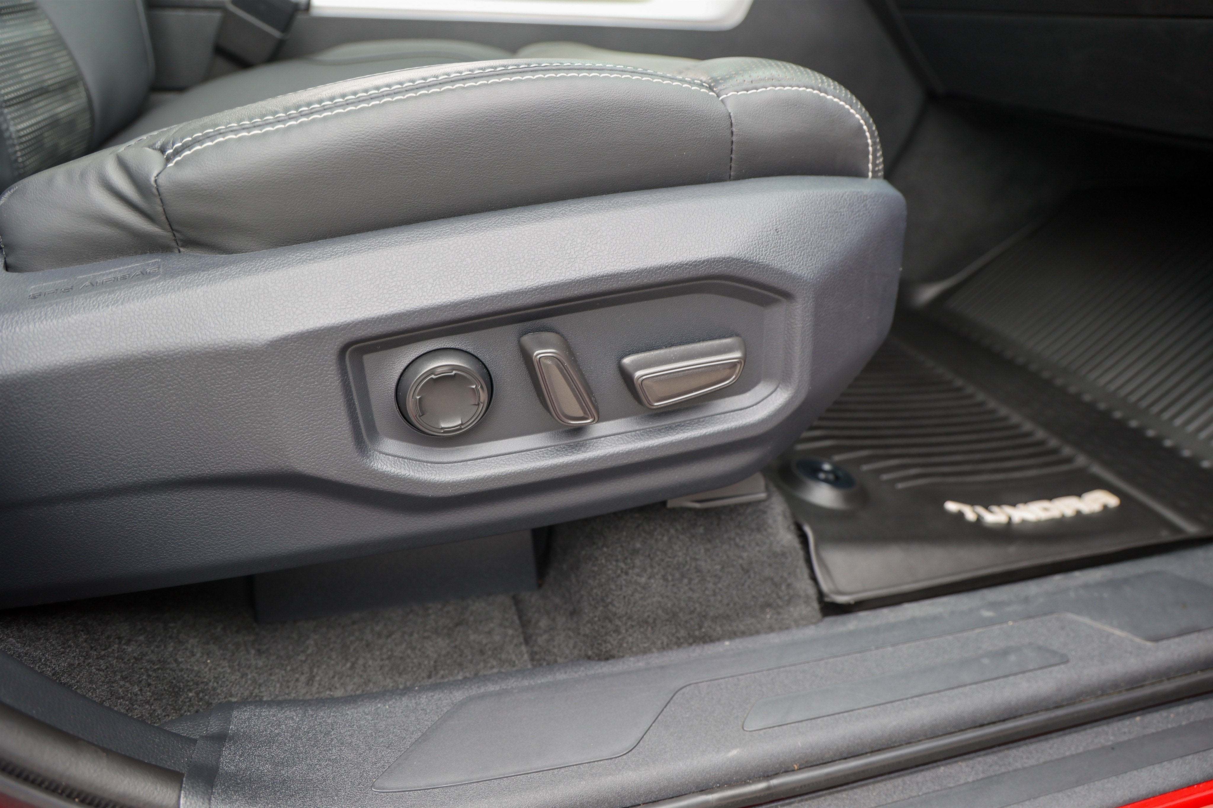 2023 Toyota Tundra i-FORCE MAX Capstone Hybrid