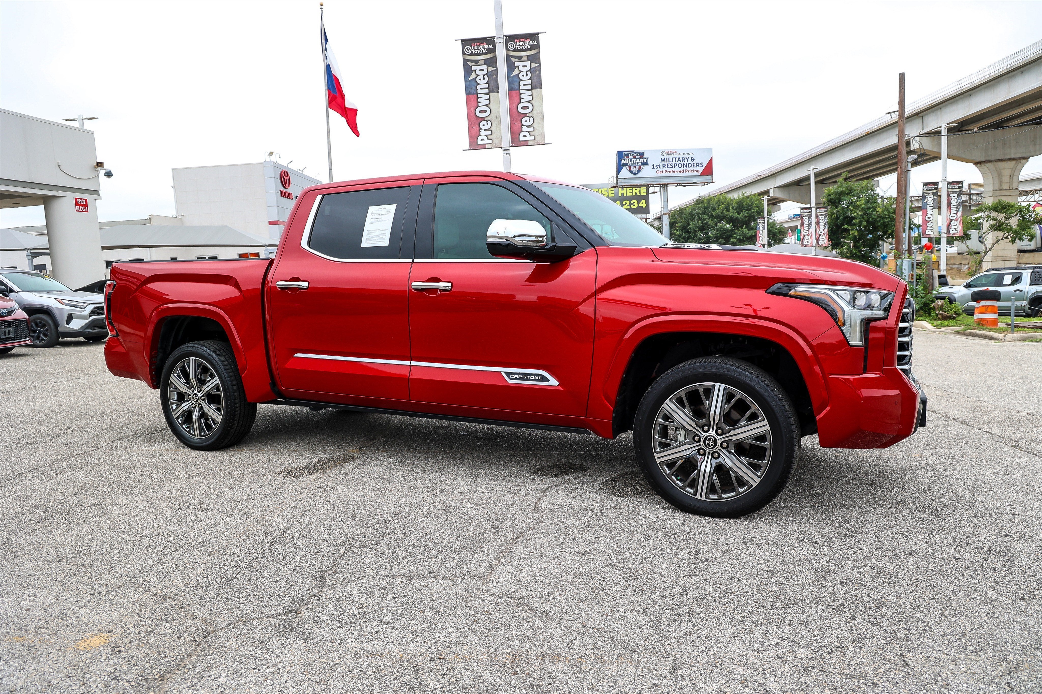 2023 Toyota Tundra i-FORCE MAX Capstone Hybrid