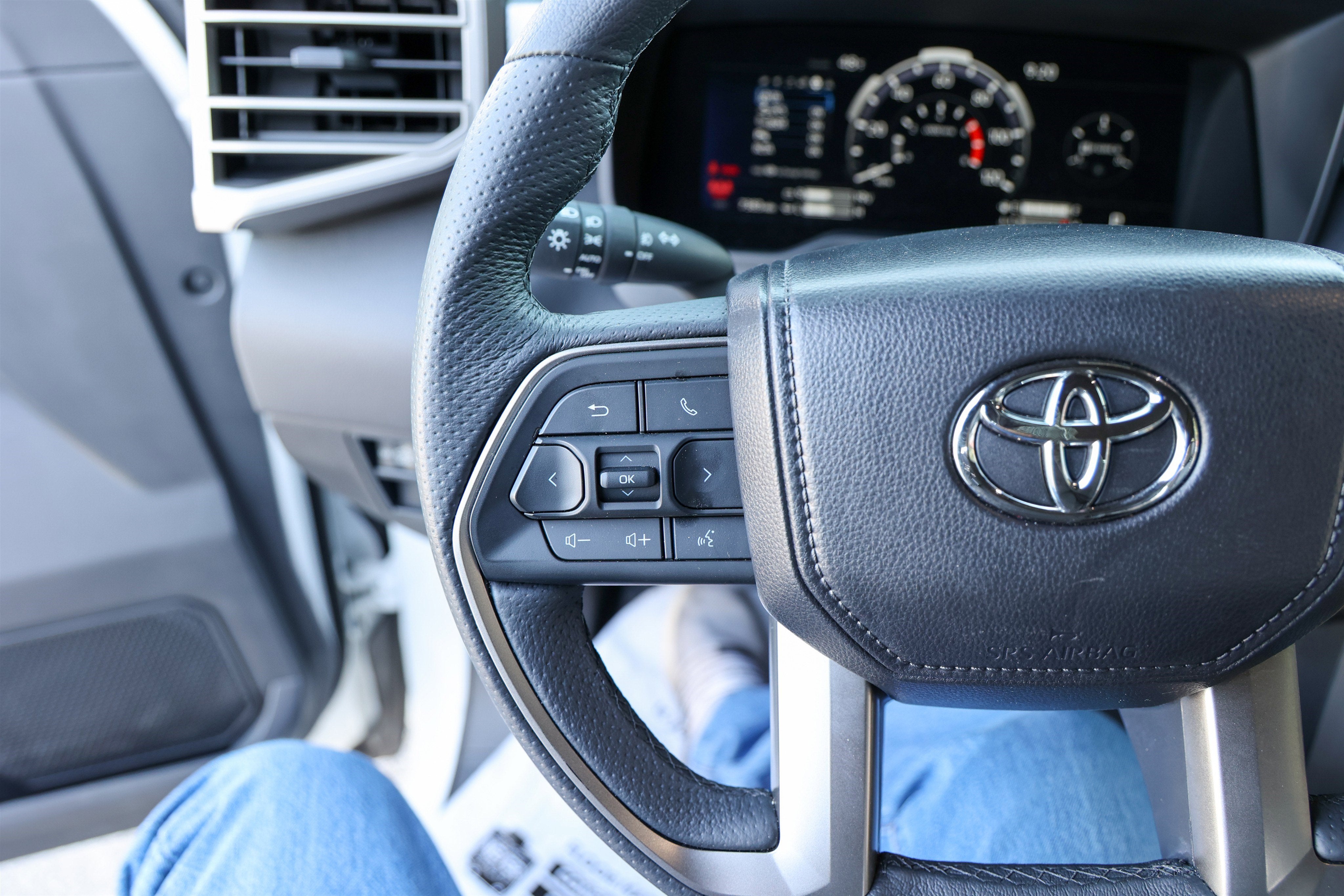 2025 Toyota TUNDRA 4X4 Limited