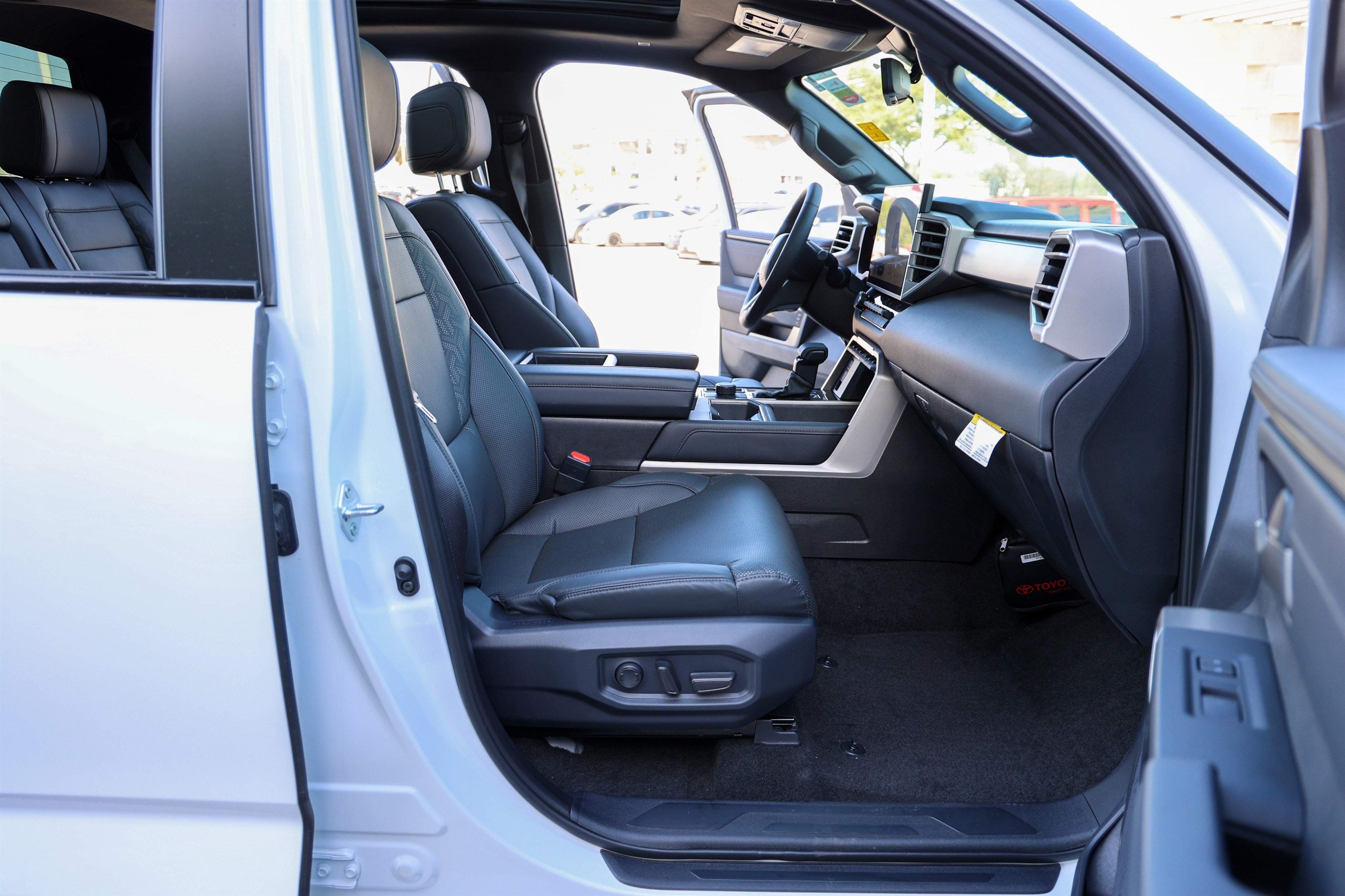 2025 Toyota TUNDRA 4X4 Limited