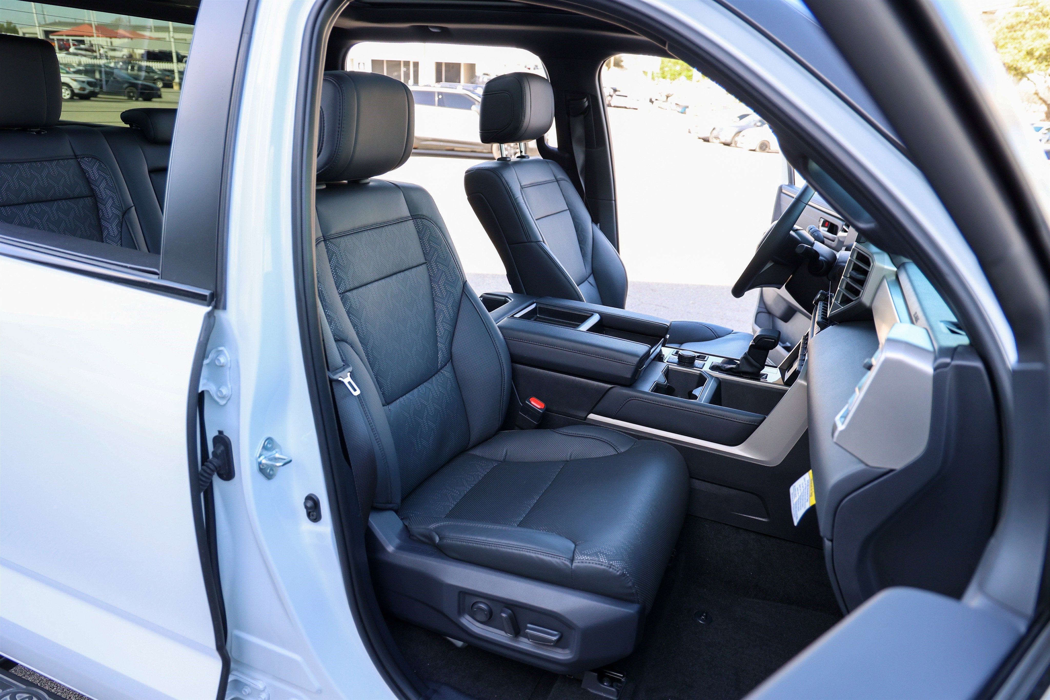 2025 Toyota TUNDRA 4X4 Limited