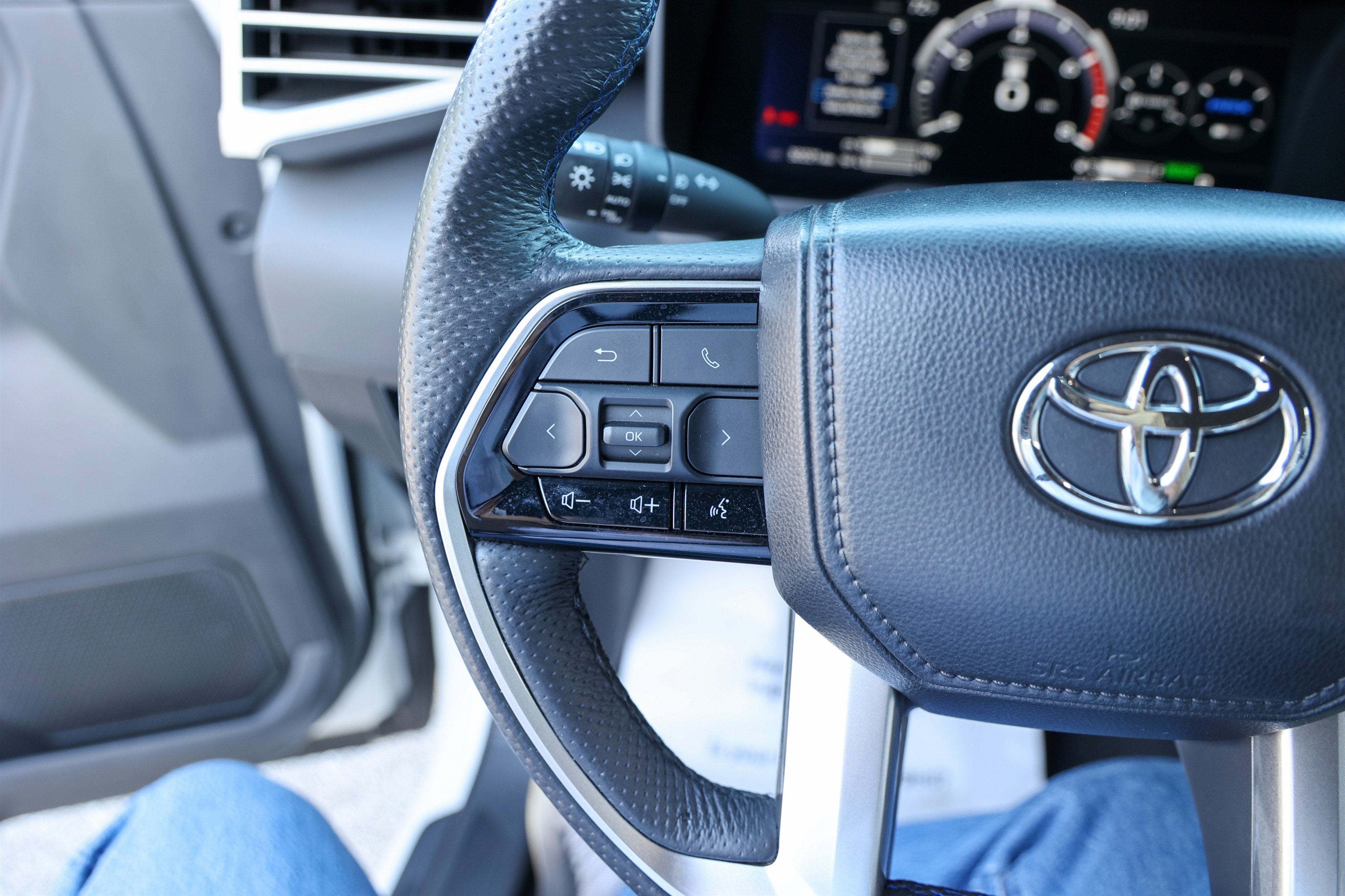 2024 Toyota TUNDRA HV 4X4 Platinum Hybrid