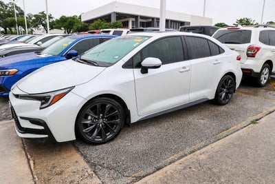 2025 Toyota COROLLA SE