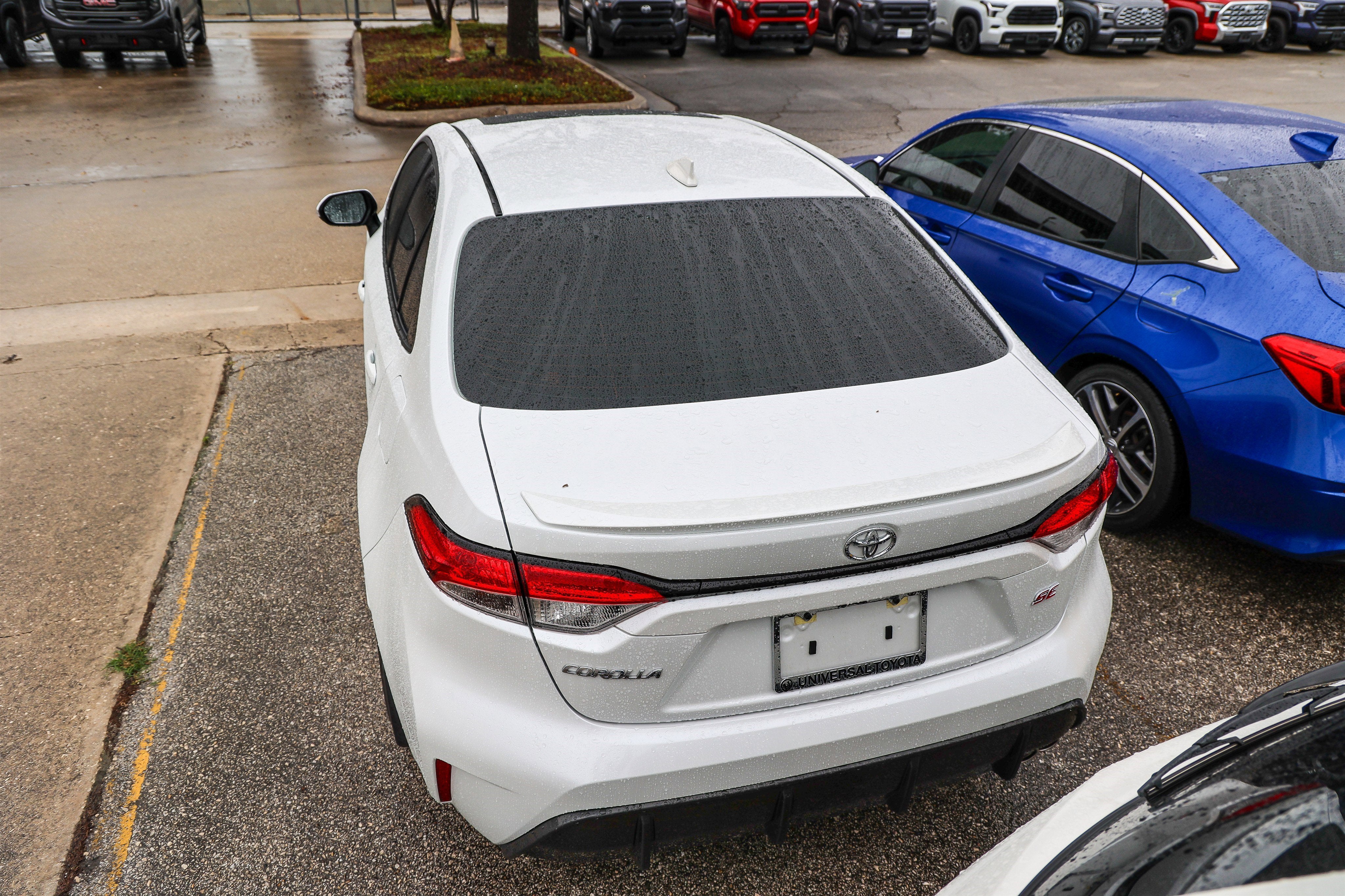 2025 Toyota COROLLA SE