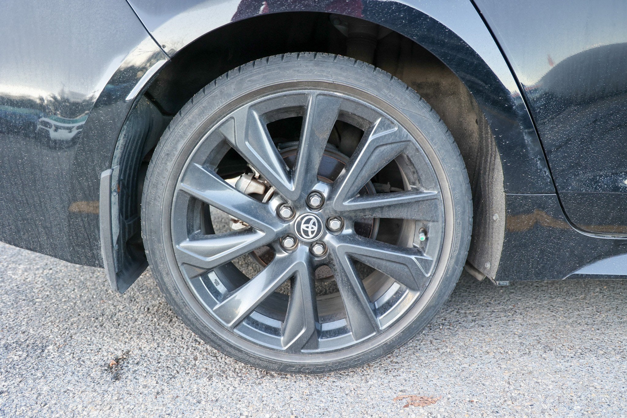 2024 Toyota COROLLA SE