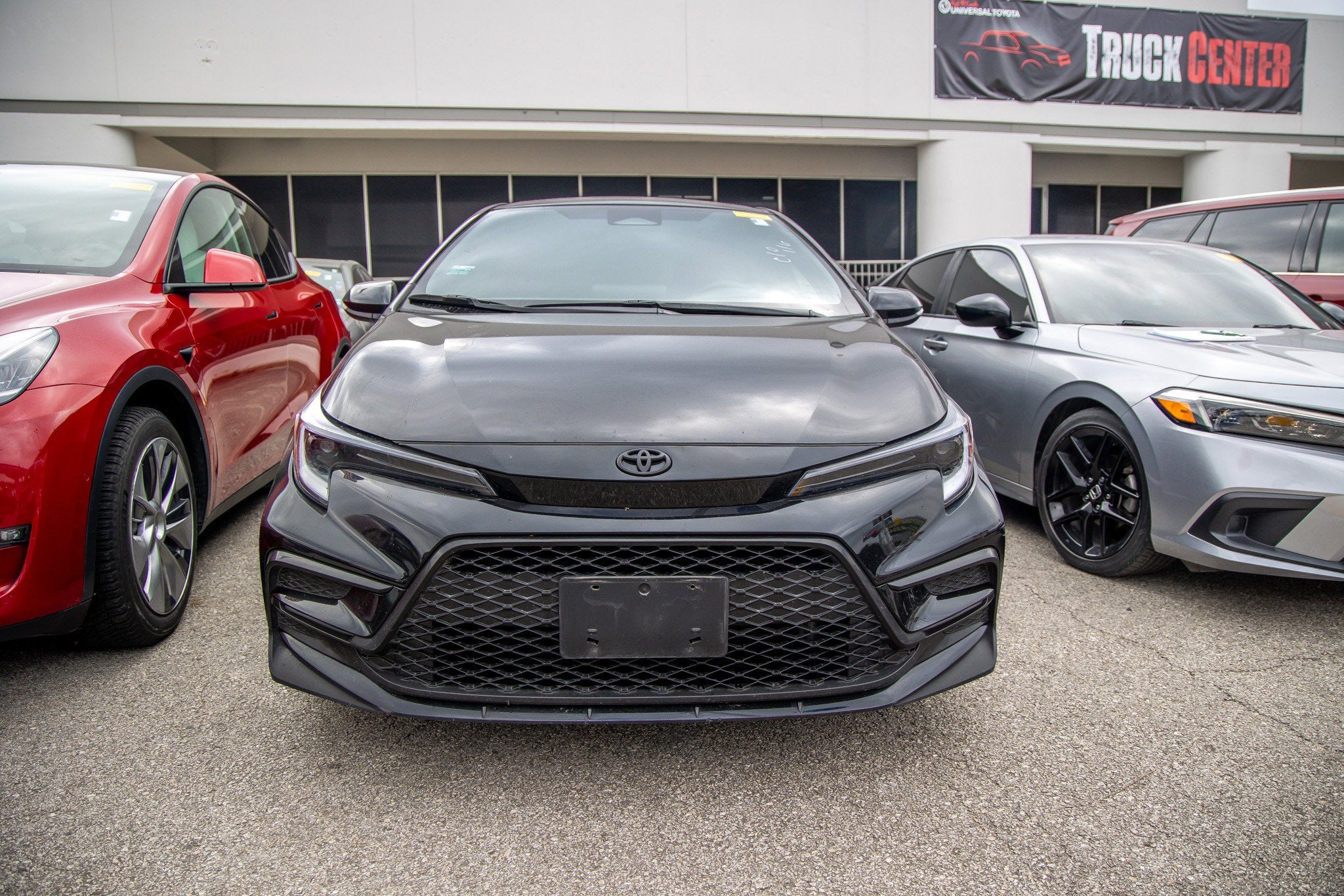 2025 Toyota COROLLA SE