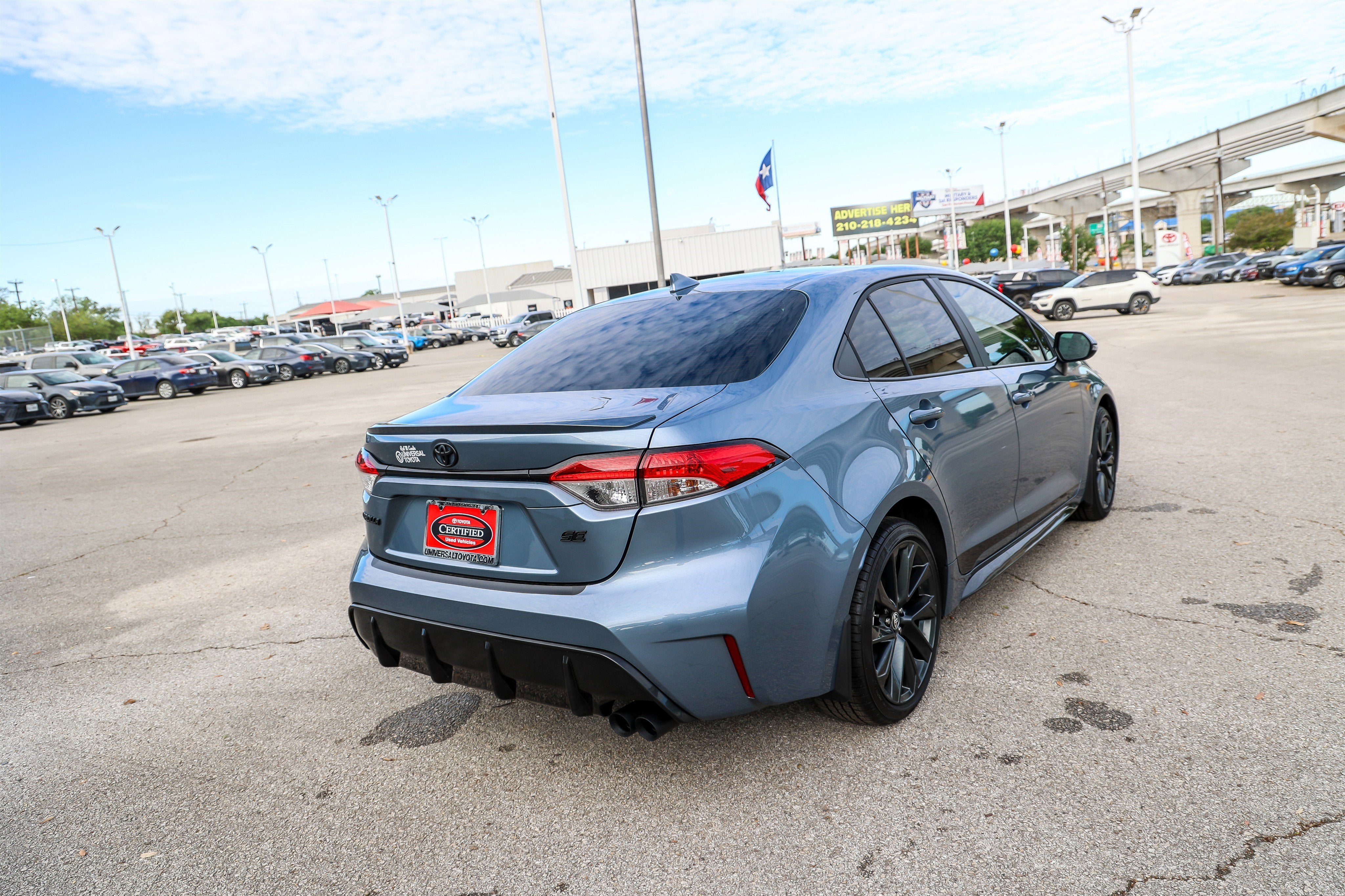 2026 Toyota COROLLA SE