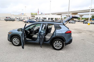 2025 Toyota Corolla Cross LE