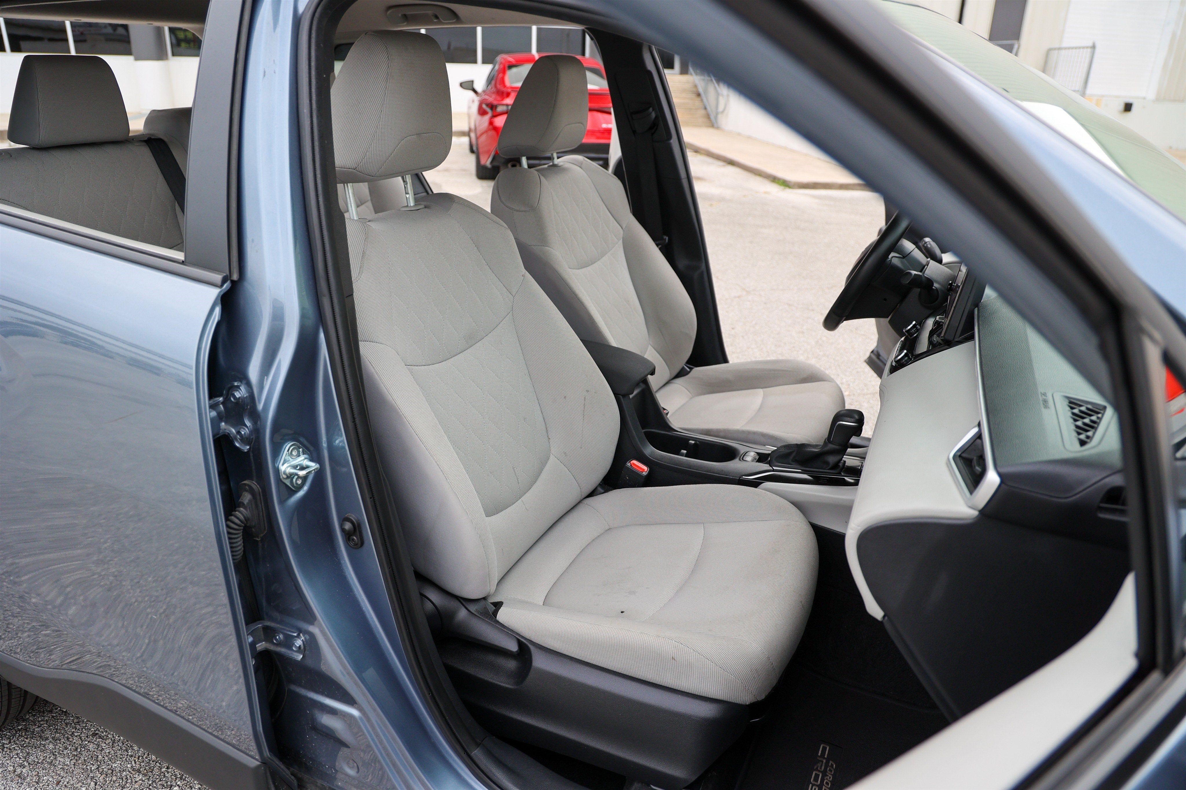 2025 Toyota Corolla Cross LE