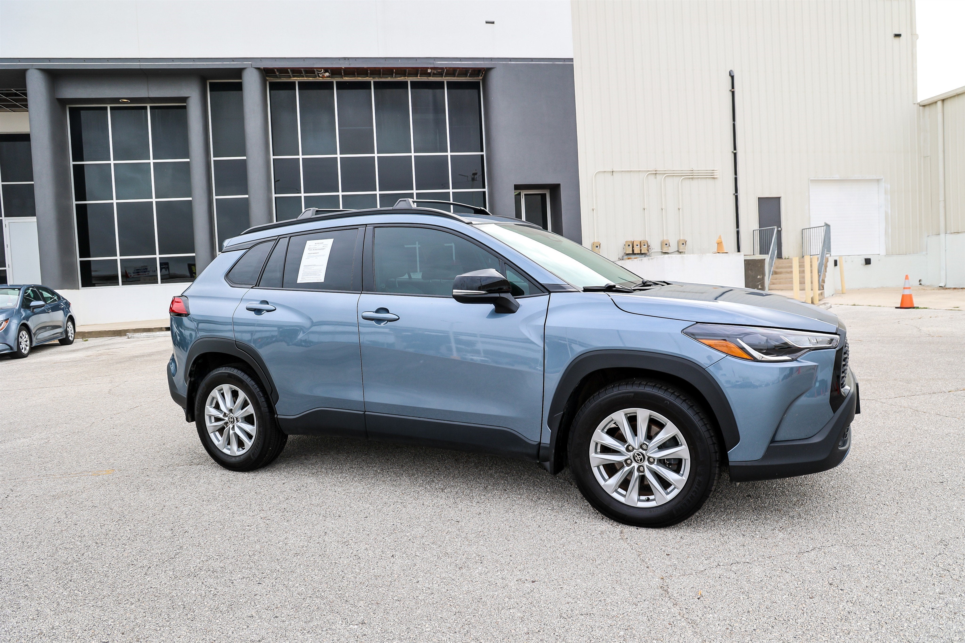 2025 Toyota Corolla Cross LE