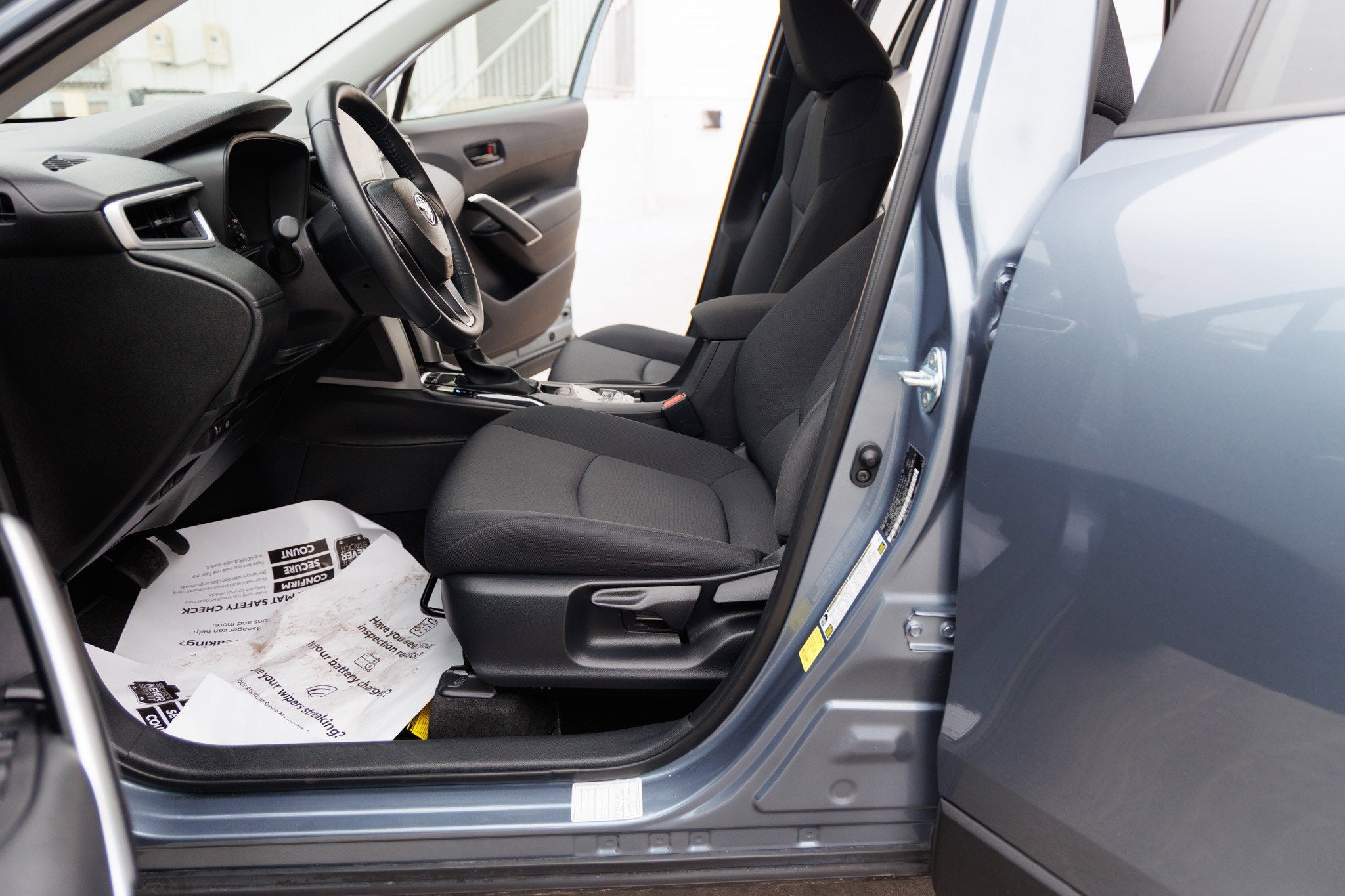 2025 Toyota Corolla Cross LE