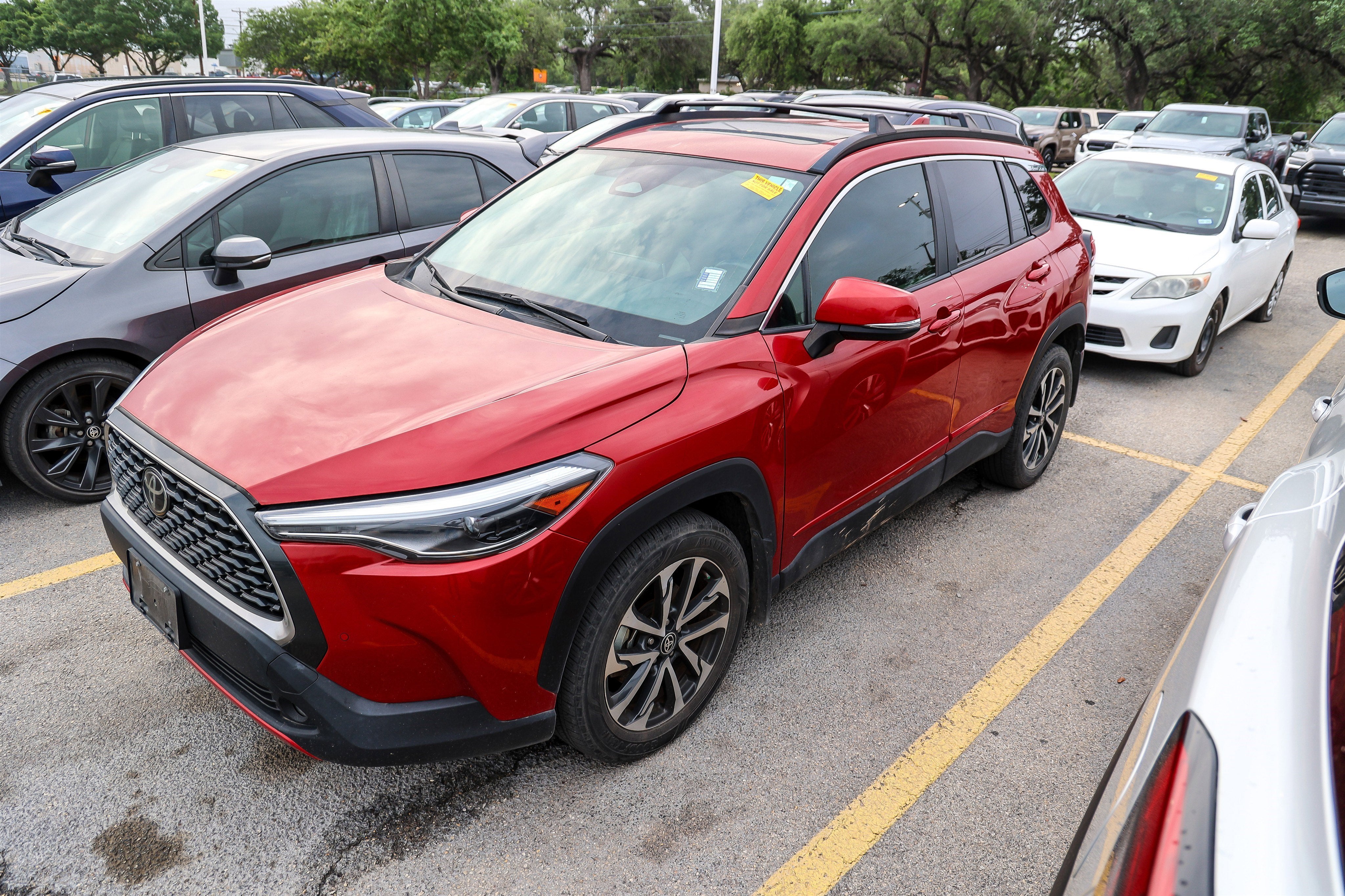 2023 Toyota Corolla Cross XLE