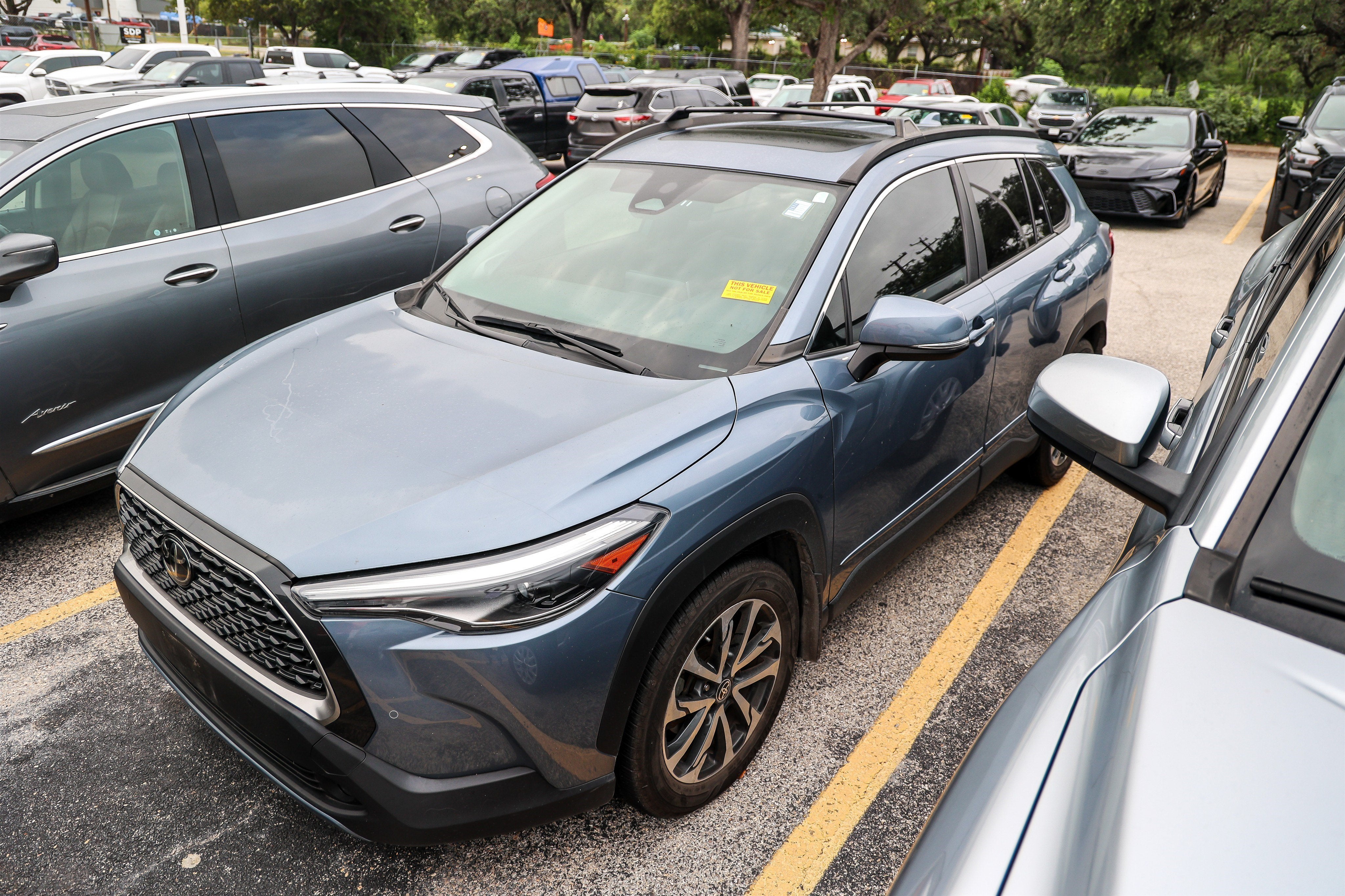 2024 Toyota Corolla Cross XLE