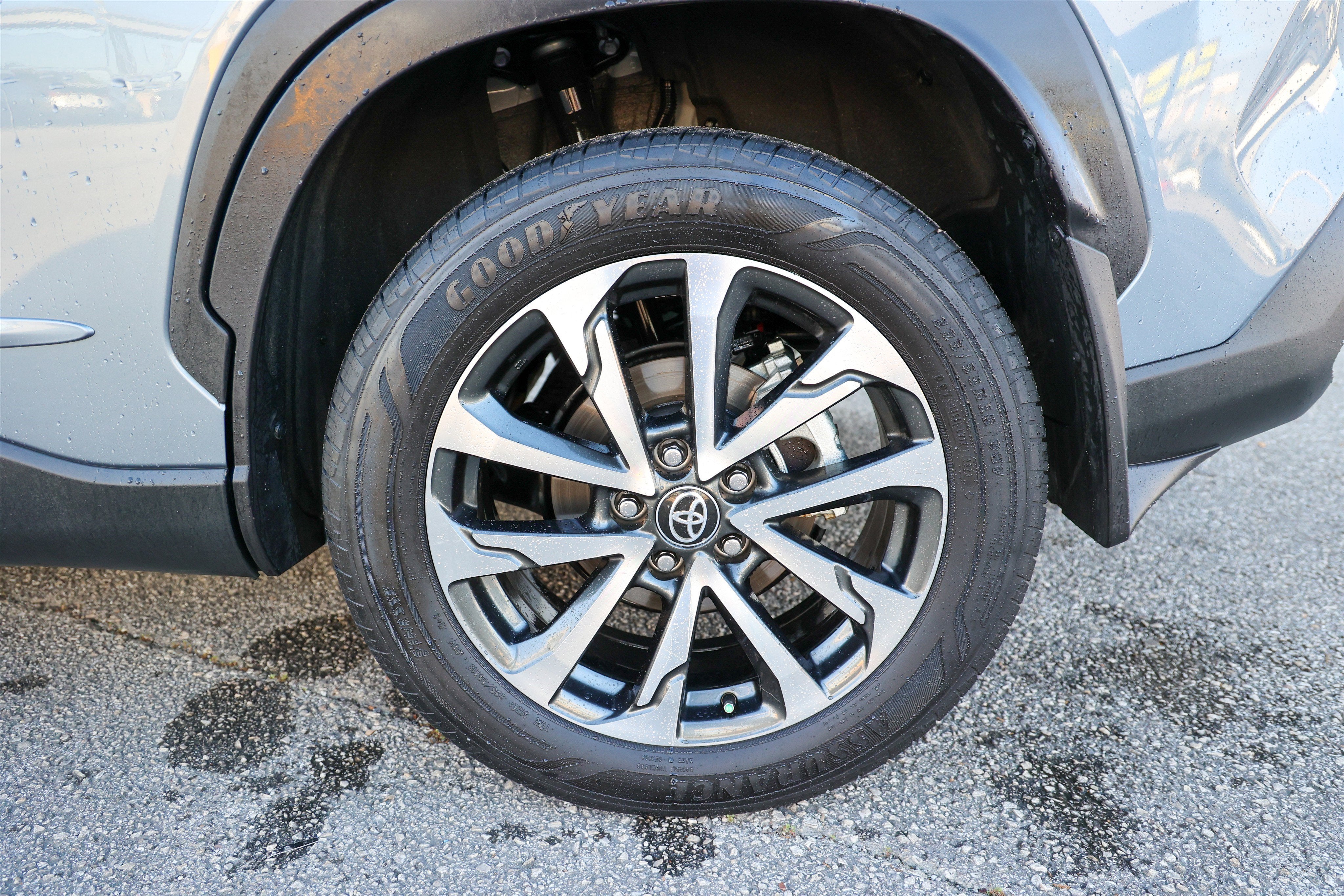 2023 Toyota Corolla Cross XLE