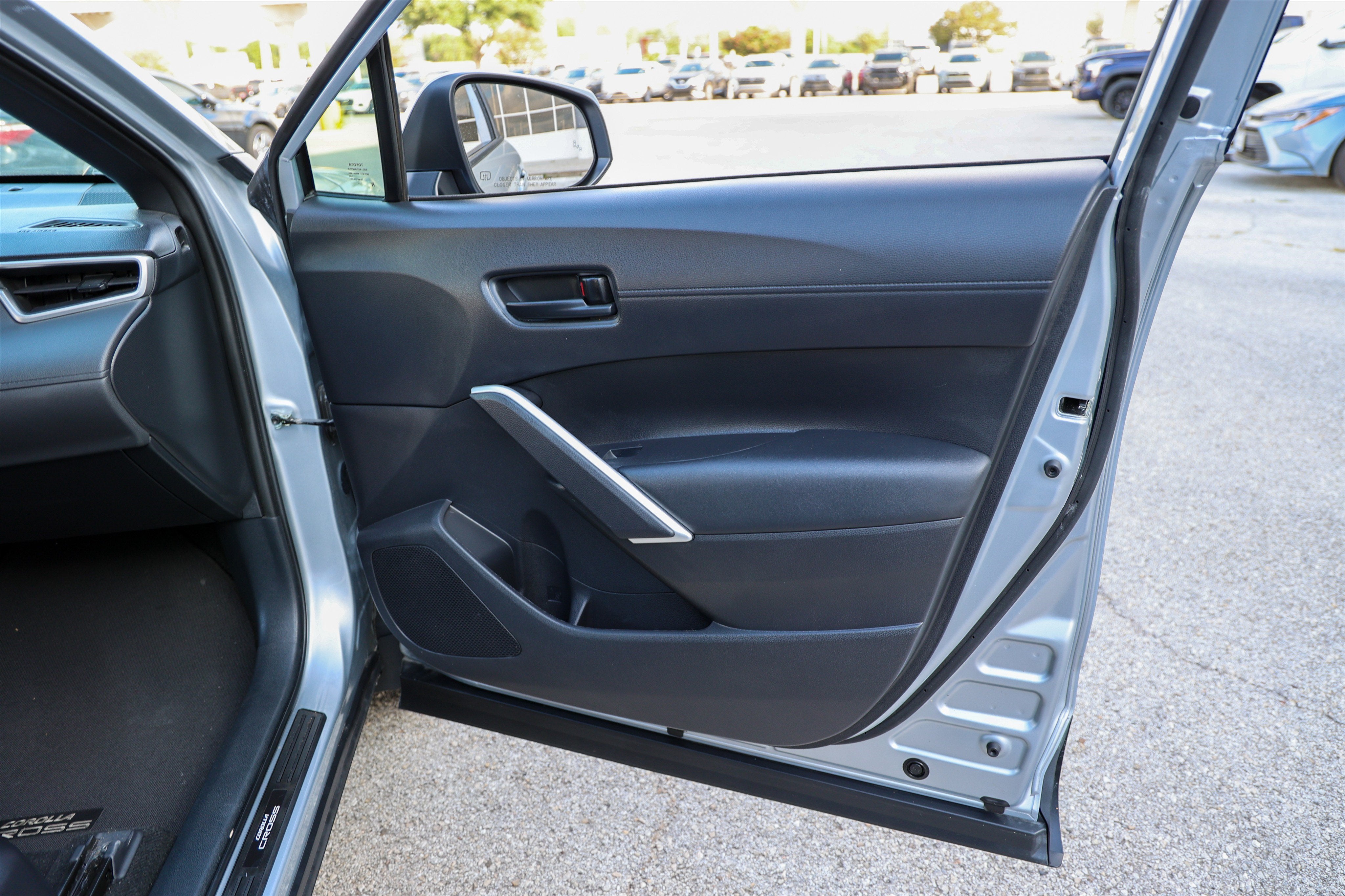 2024 Toyota Corolla Cross Hybrid Hybrid SE