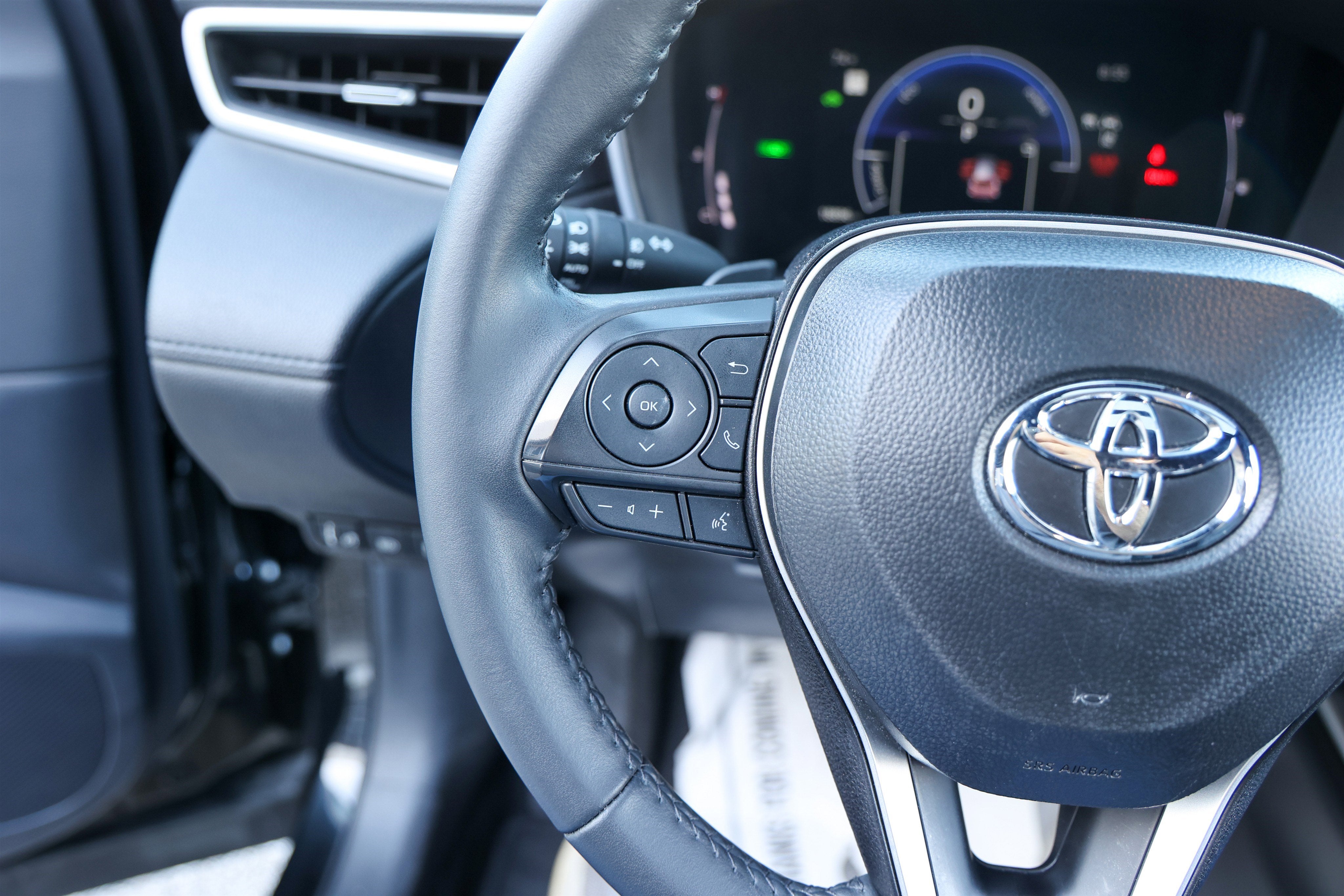 2025 Toyota COROLLA CROSS HV Hybrid XSE