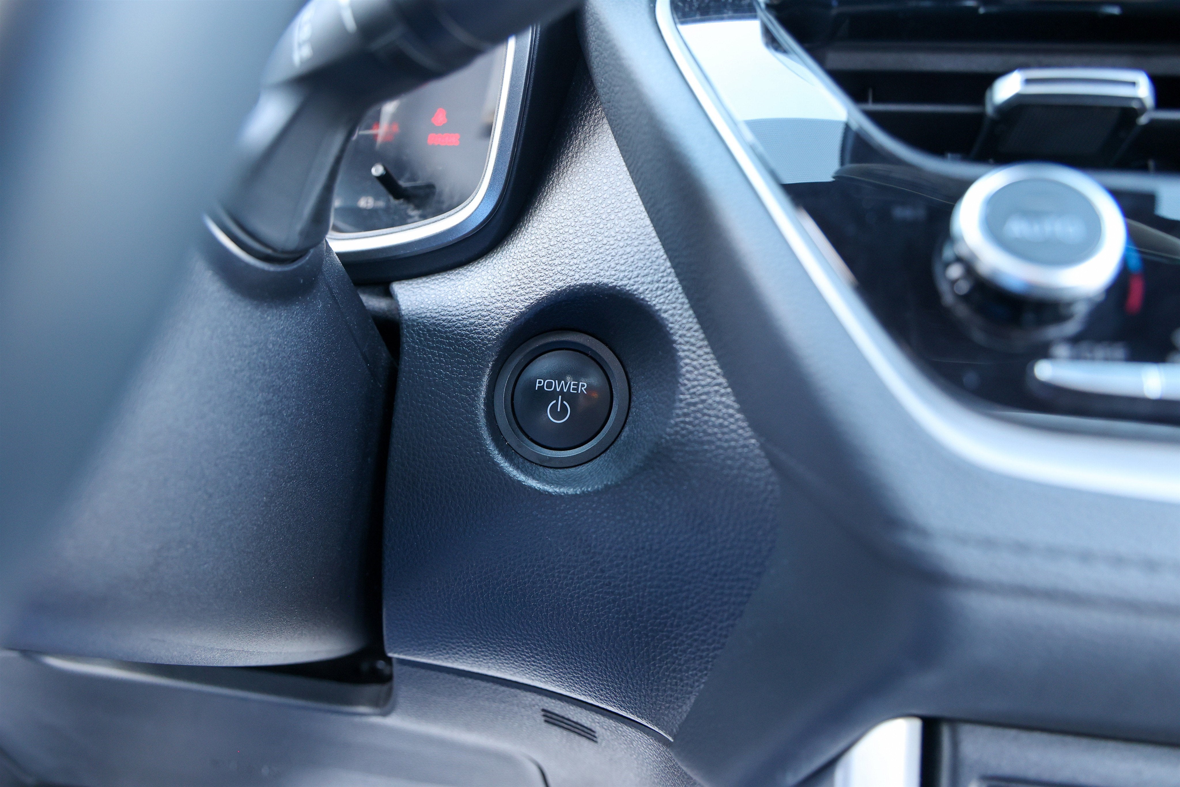 2025 Toyota COROLLA CROSS HV Hybrid XSE