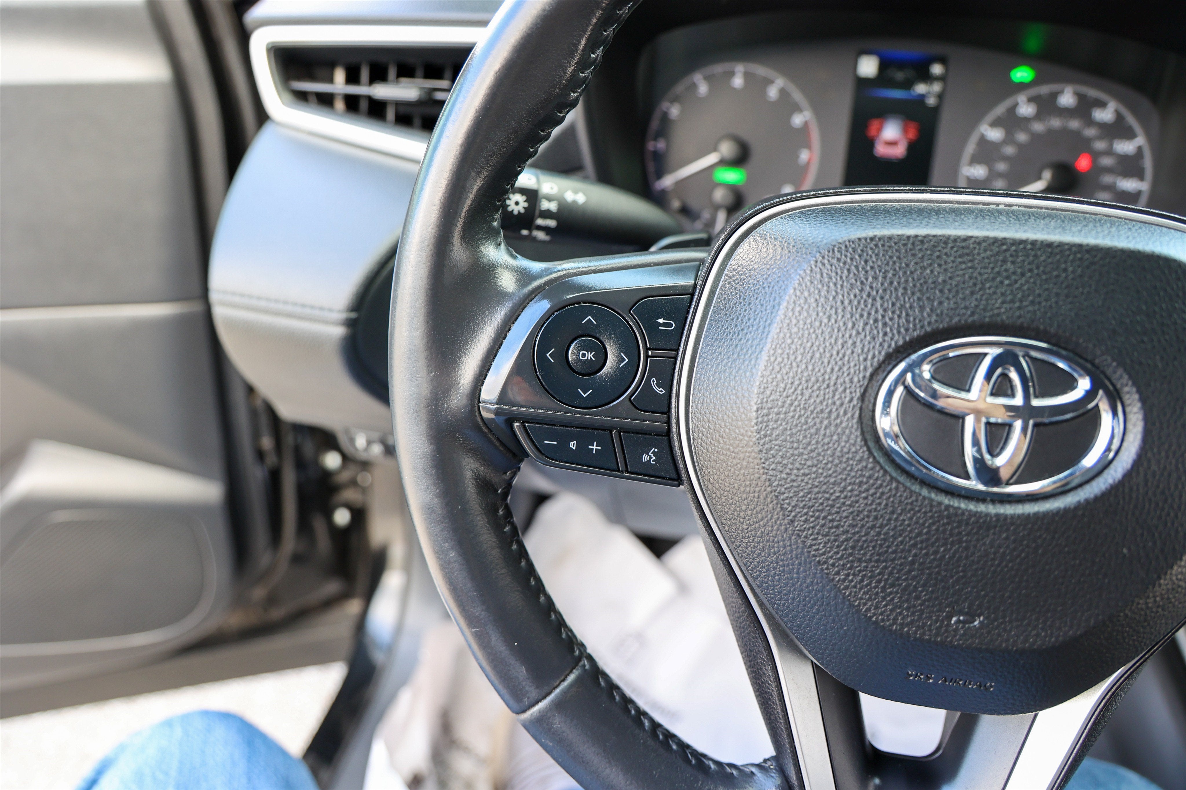 2023 Toyota Corolla Cross Hybrid Hybrid SE