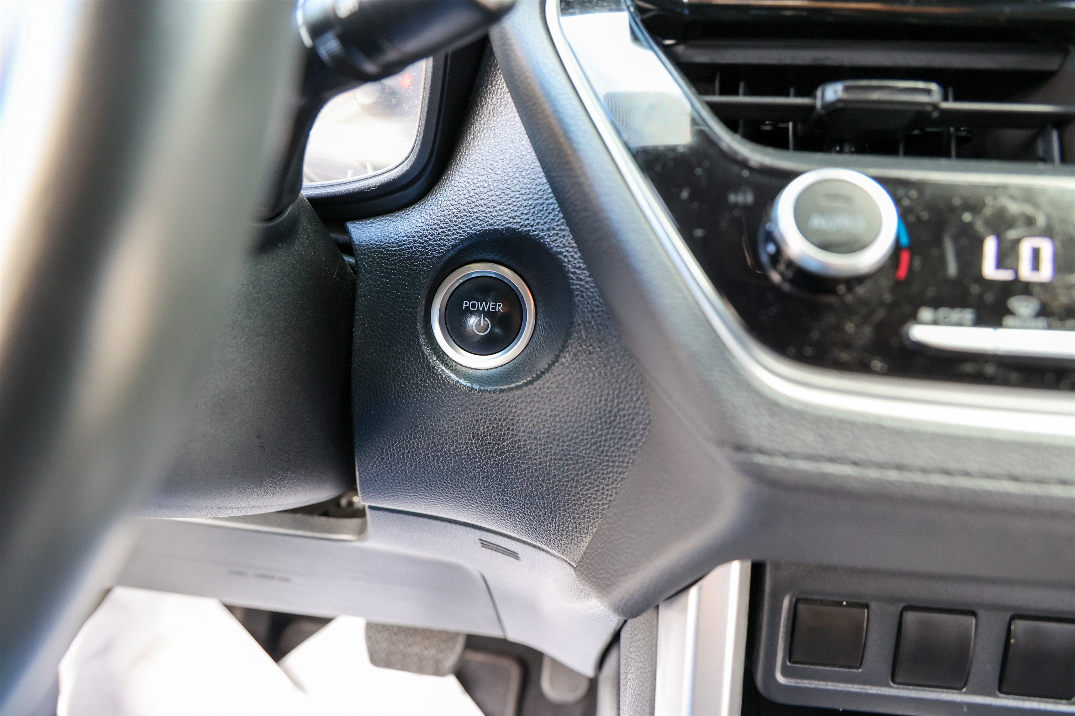 2023 Toyota Corolla Cross Hybrid Hybrid SE