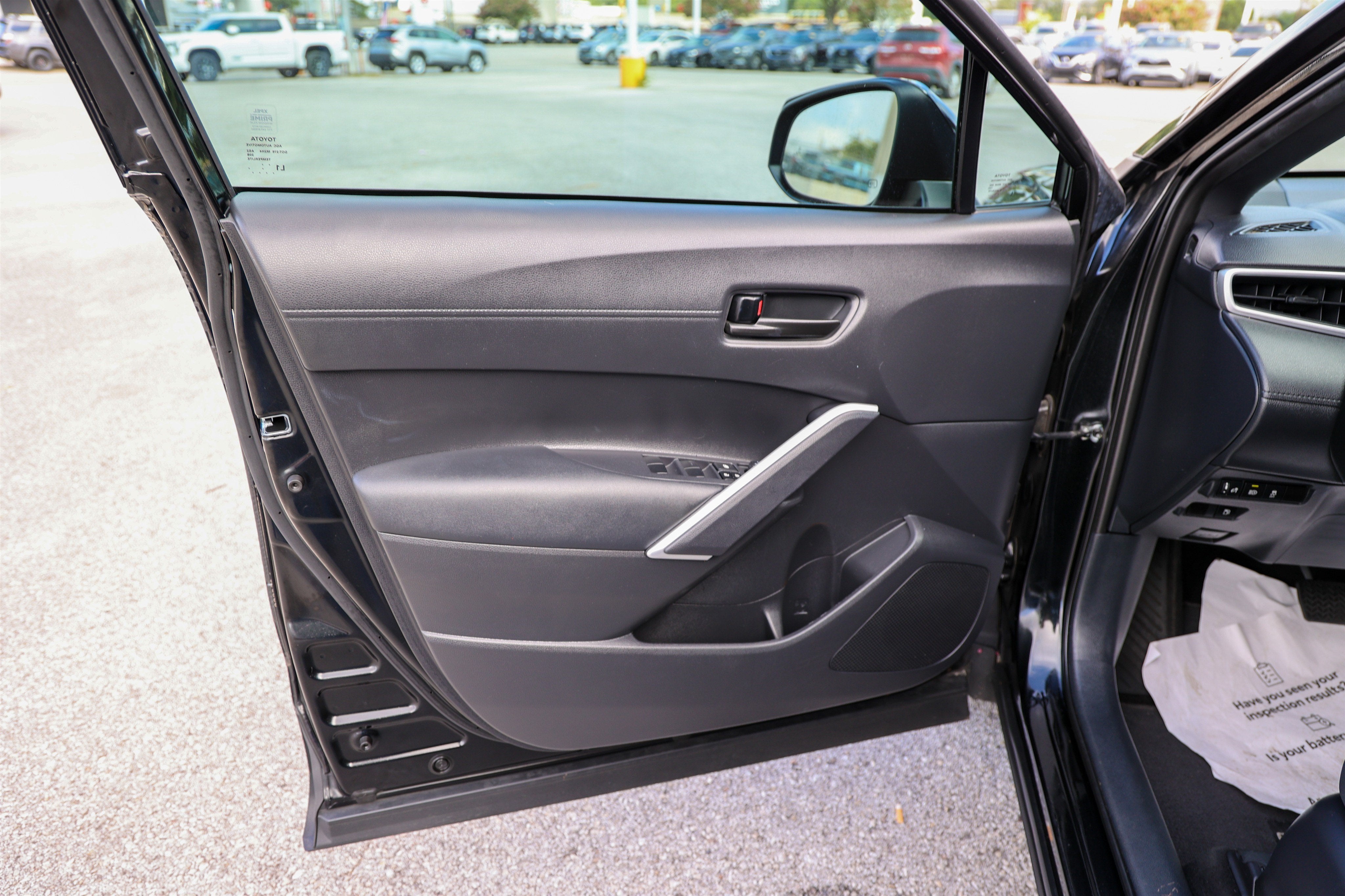 2023 Toyota Corolla Cross Hybrid Hybrid SE