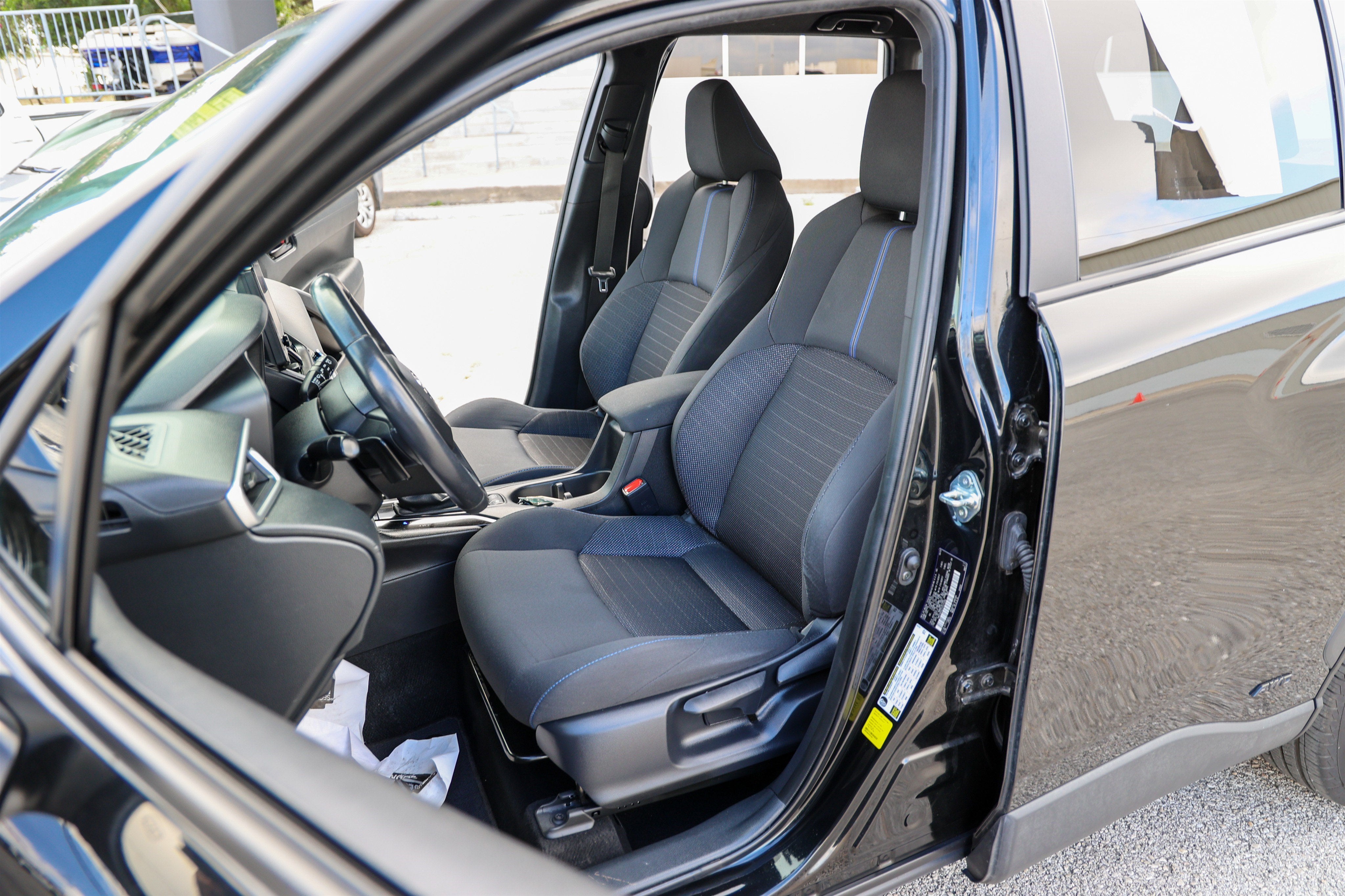 2023 Toyota Corolla Cross Hybrid Hybrid SE