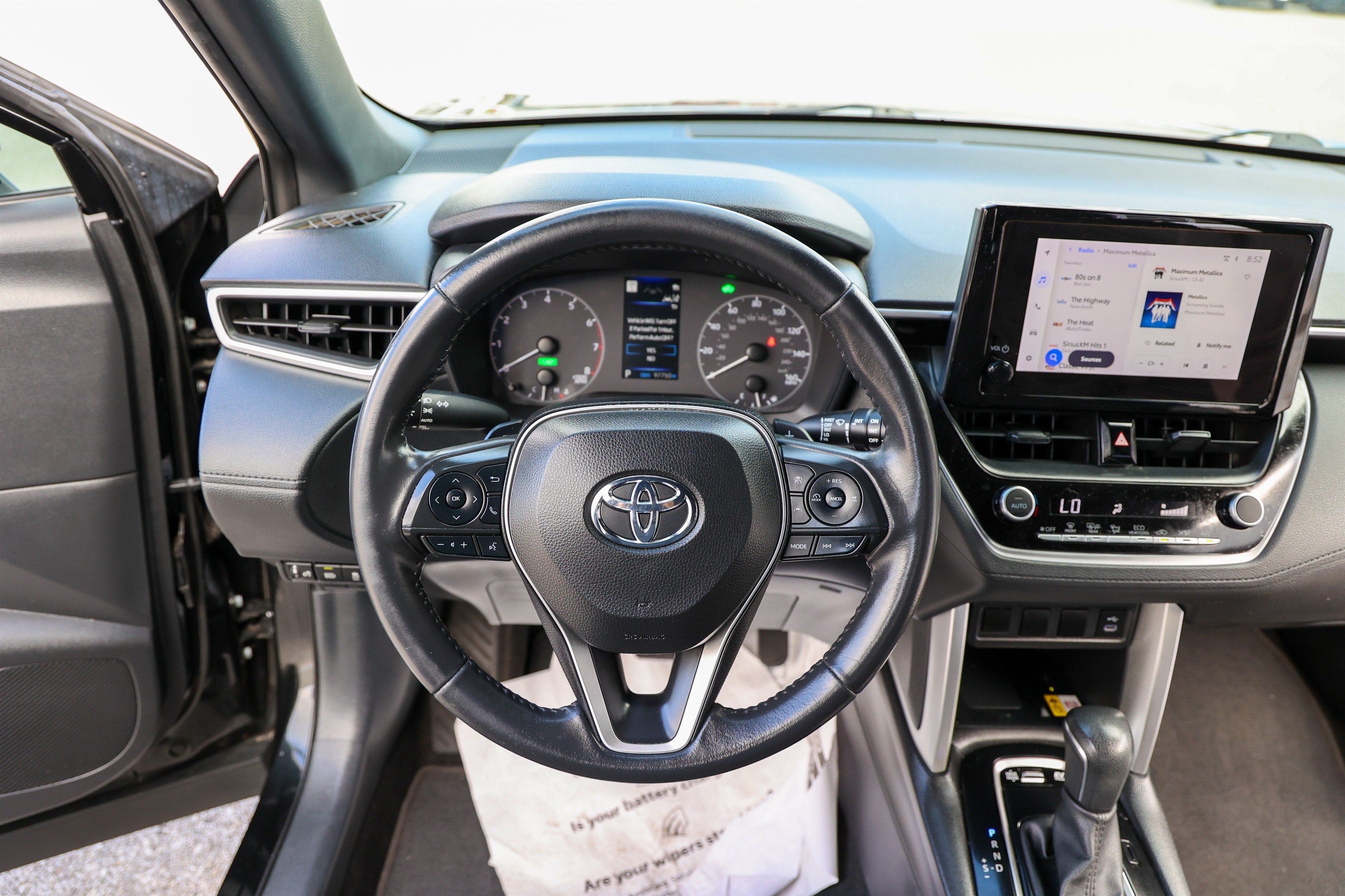 2023 Toyota Corolla Cross Hybrid Hybrid SE