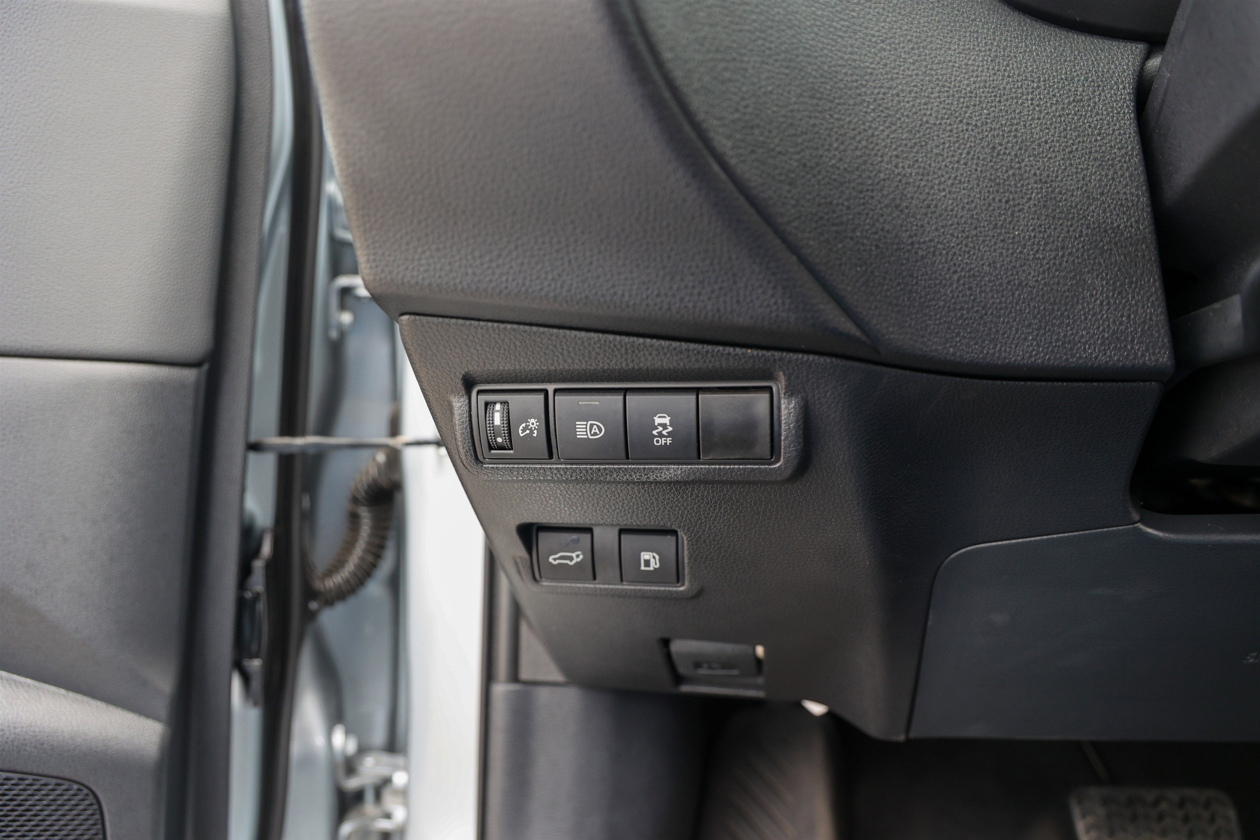 2026 Toyota COROLLA CROSS HV Hybrid XSE