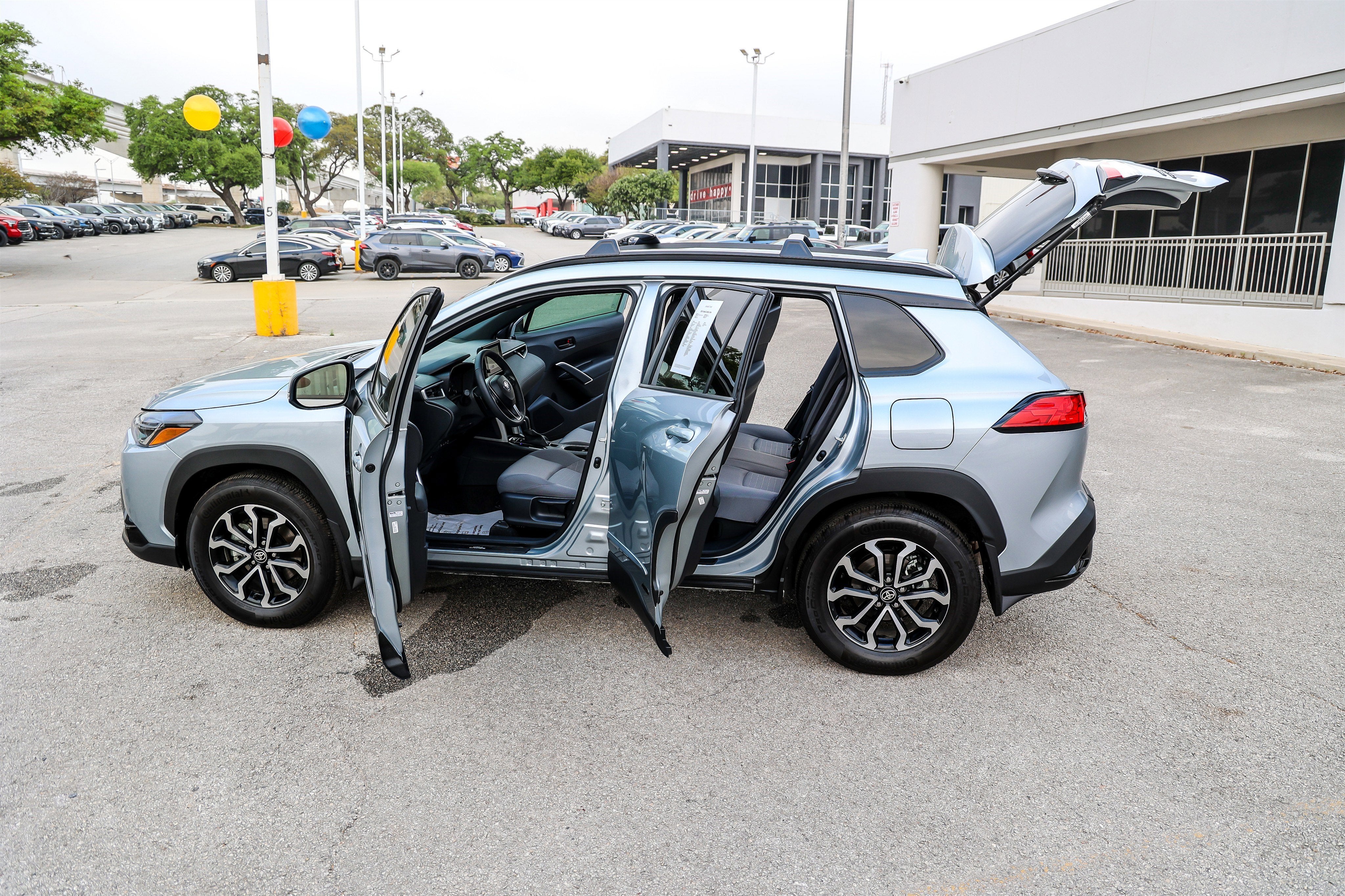 2024 Toyota COROLLA CROSS HV Hybrid SE