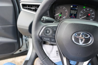 2024 Toyota COROLLA CROSS HV Hybrid SE