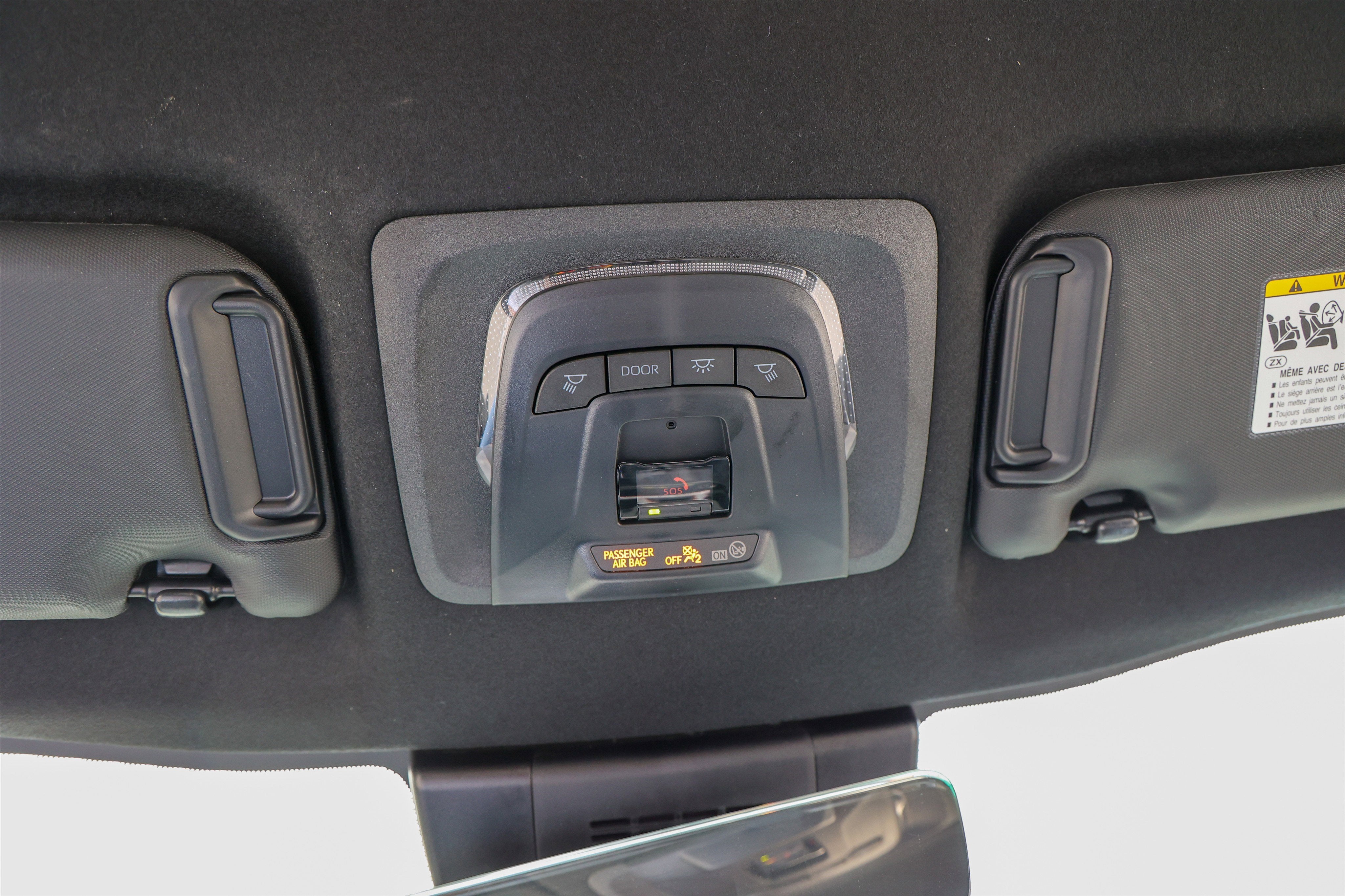 2024 Toyota COROLLA CROSS HV Hybrid SE