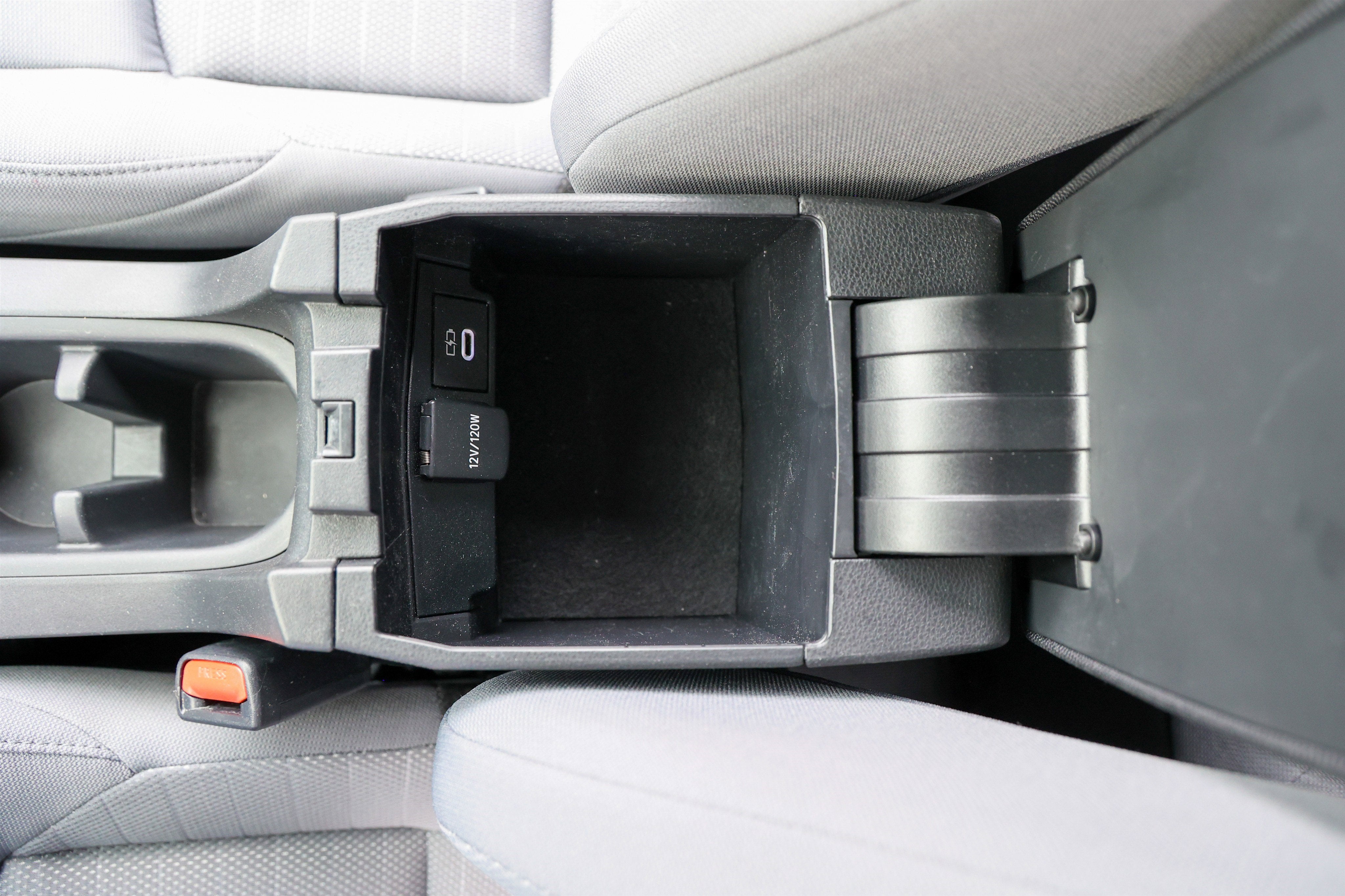 2024 Toyota COROLLA CROSS HV Hybrid SE