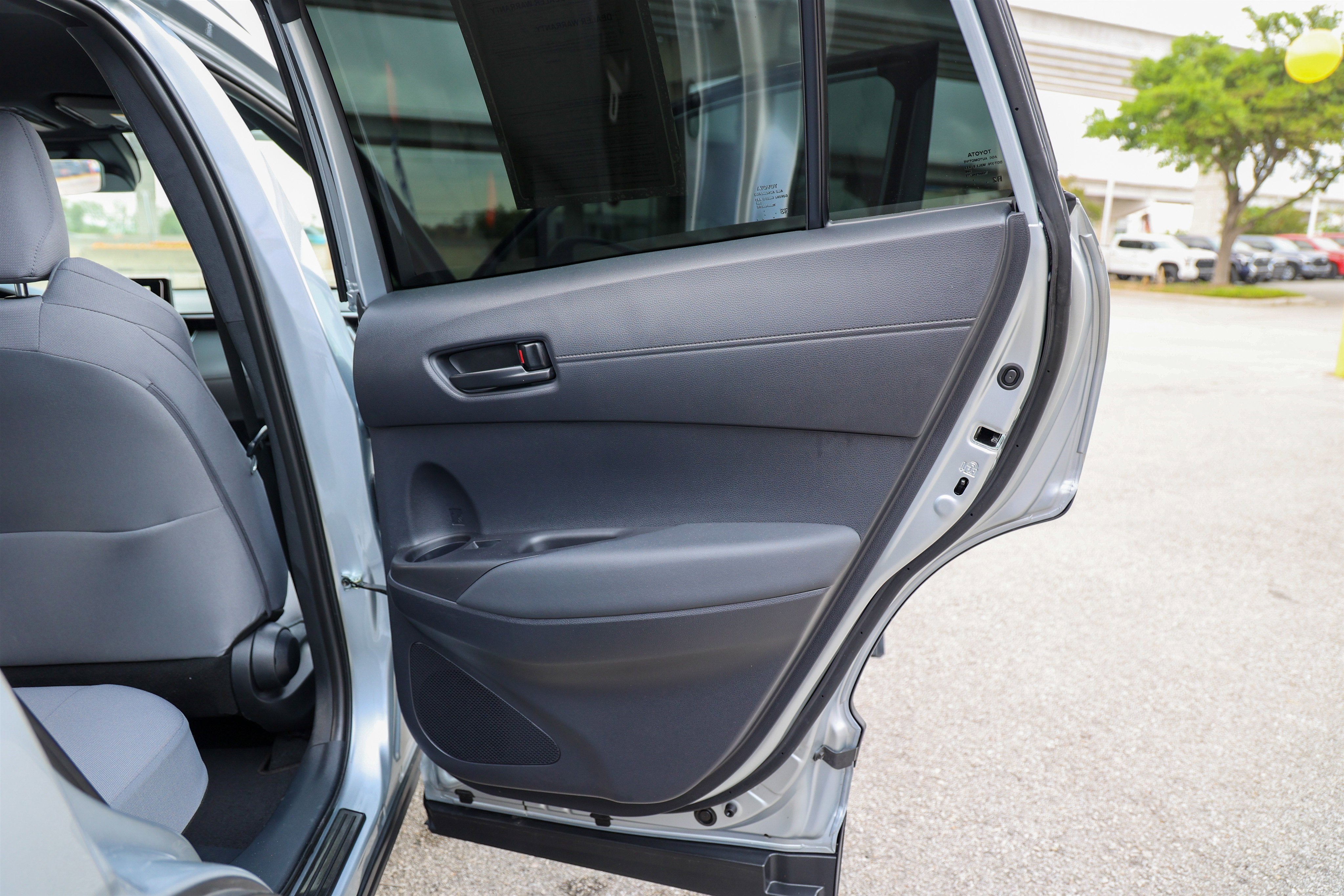 2024 Toyota COROLLA CROSS HV Hybrid SE