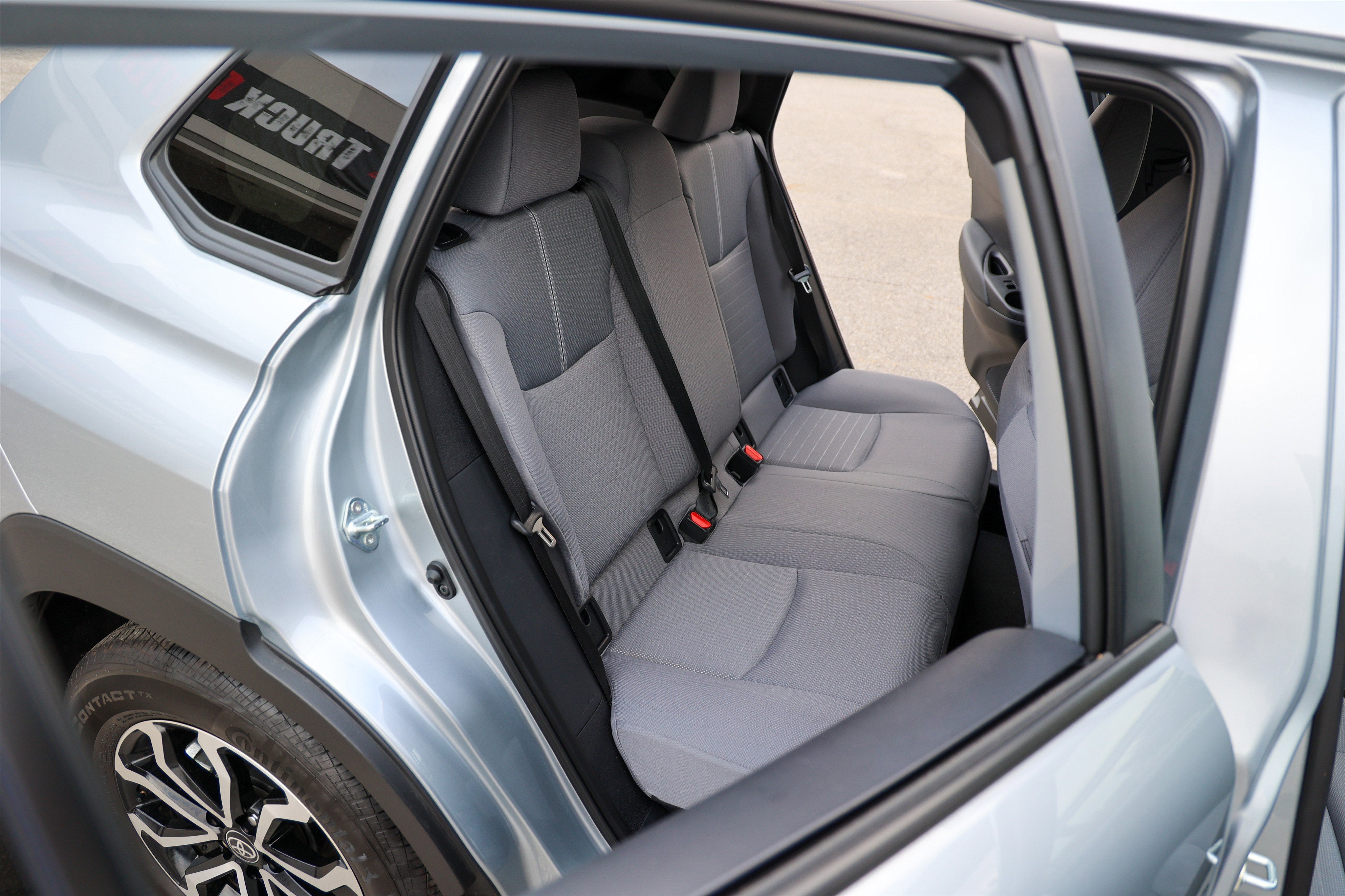 2024 Toyota COROLLA CROSS HV Hybrid SE