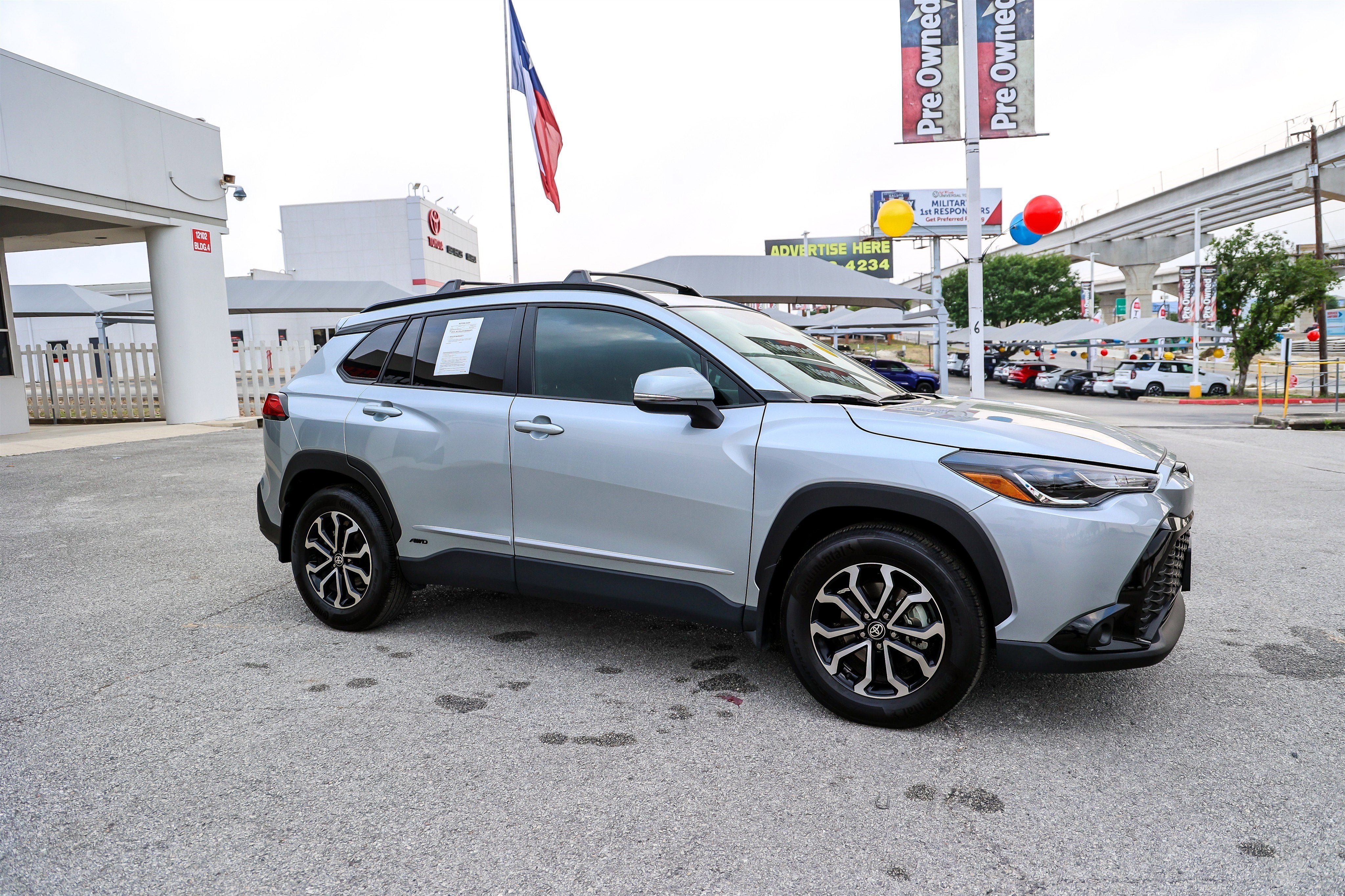 2024 Toyota COROLLA CROSS HV Hybrid SE