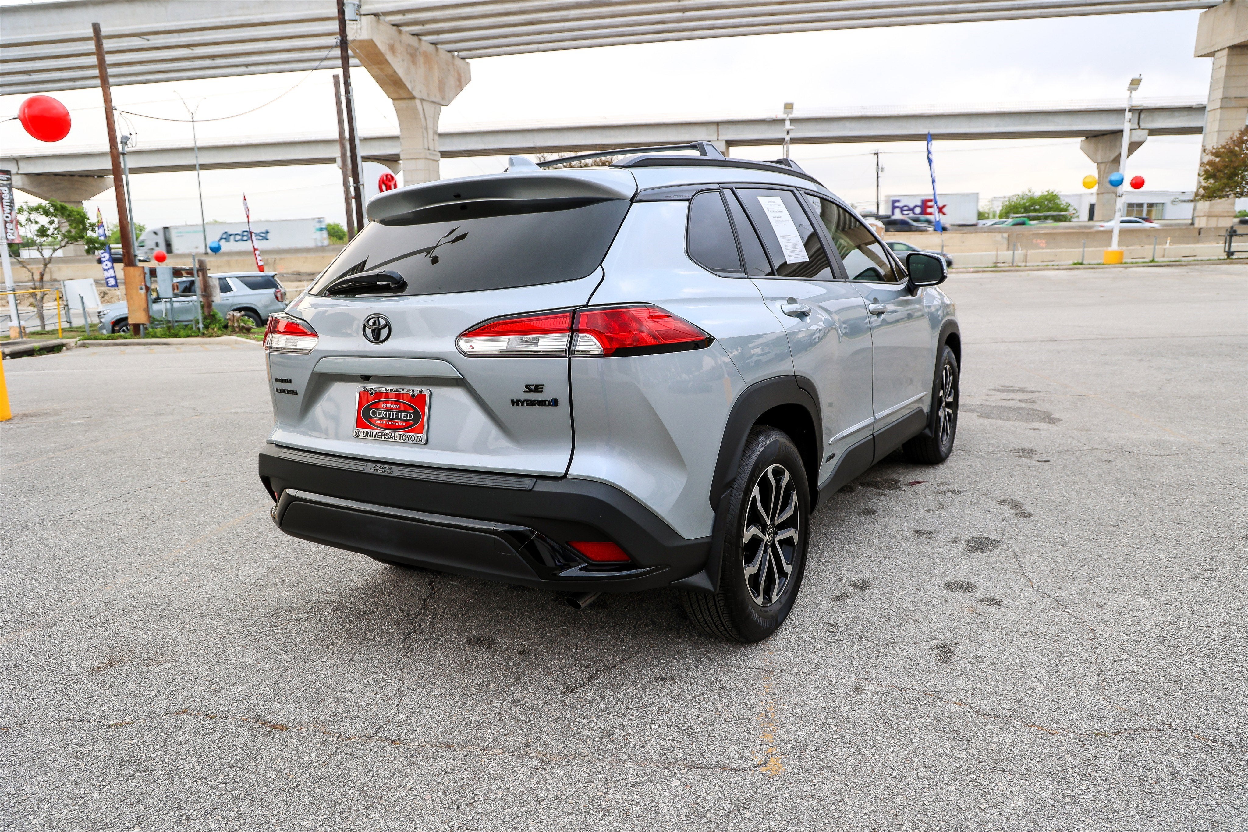 2024 Toyota COROLLA CROSS HV Hybrid SE